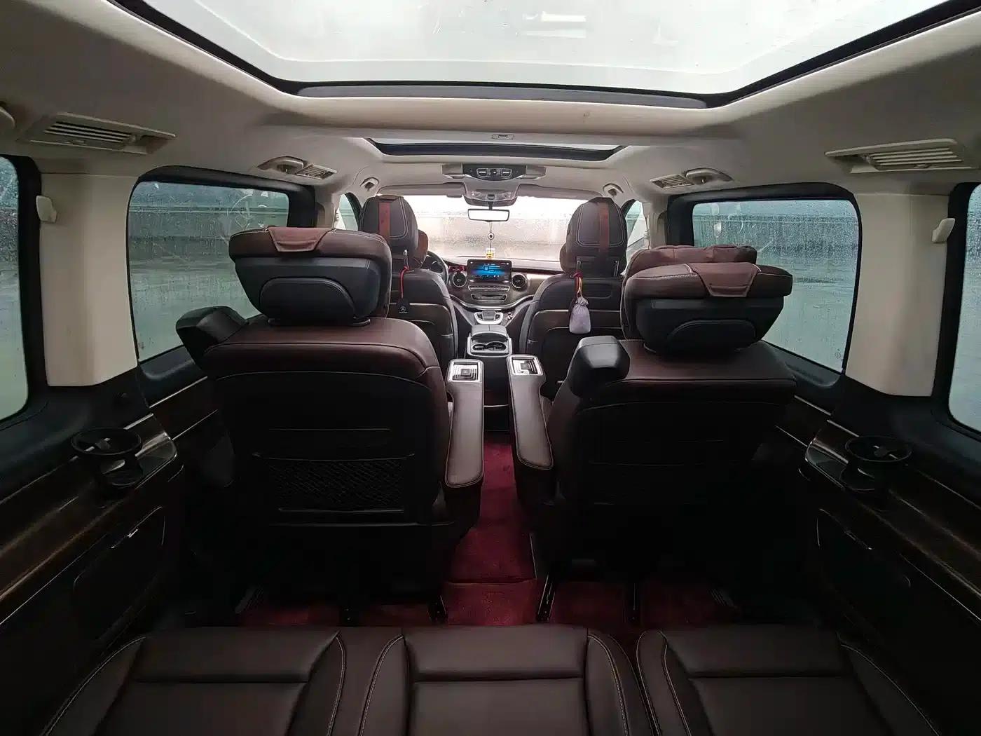 Mercedes-Benz V-Class 2022 V 260 L Long Wheelbase Luxury Edition — миниатюра 26