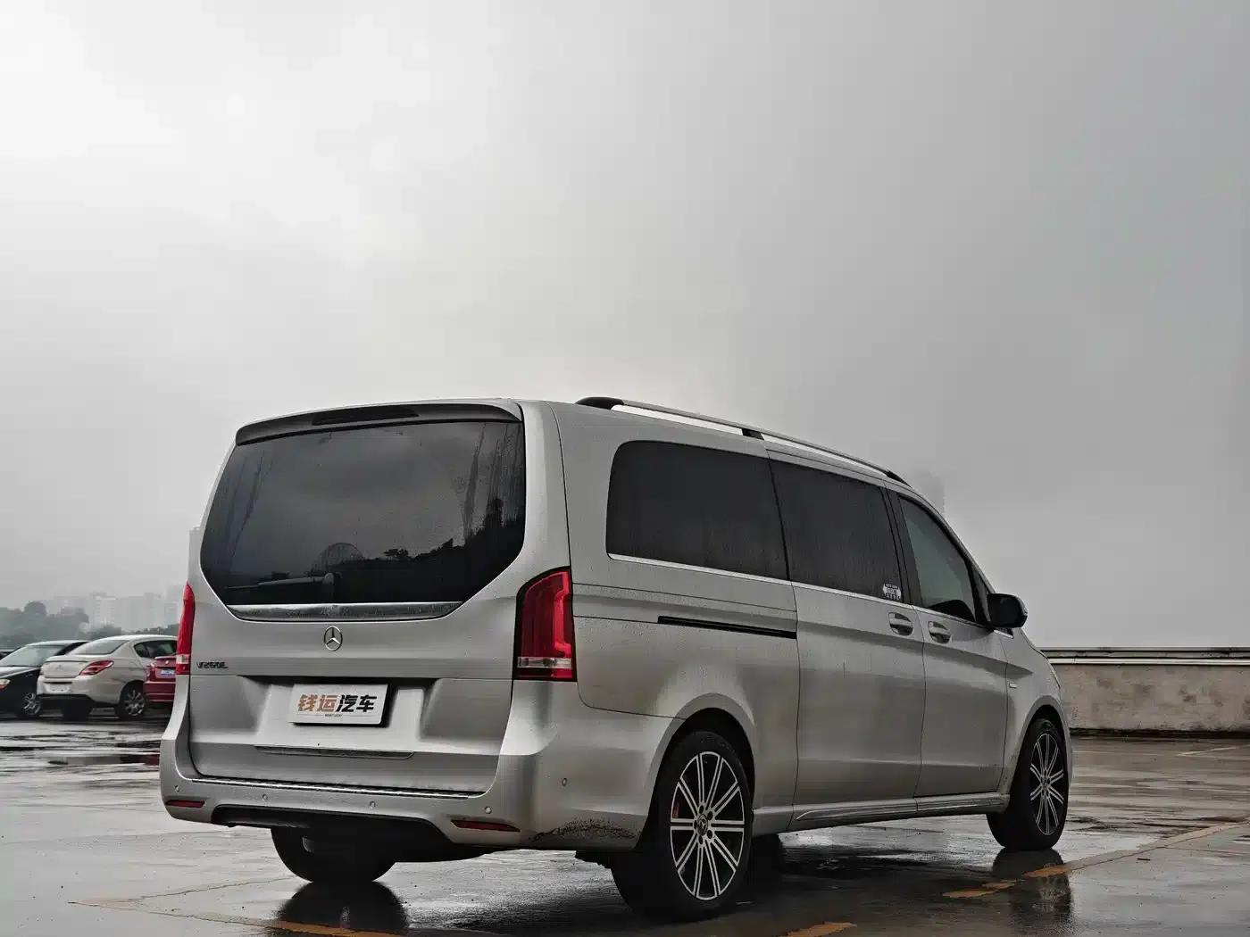 Mercedes-Benz V-Class 2022 V 260 L Long Wheelbase Luxury Edition — миниатюра 6
