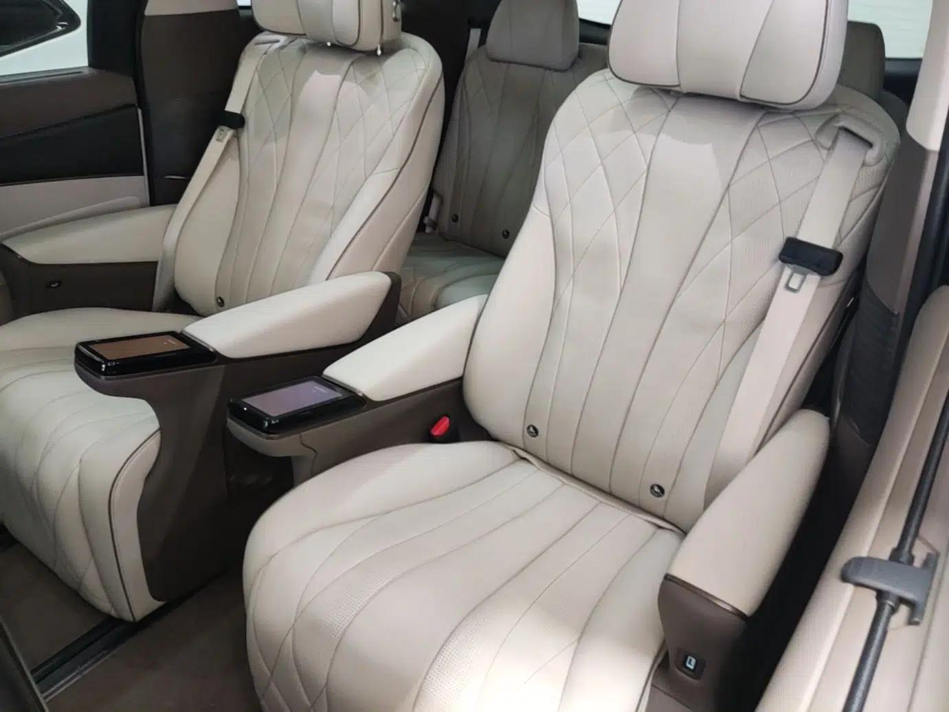 Denza D9 2022 DM-i 970 Four-Wheel Drive Flagship Model — миниатюра 20