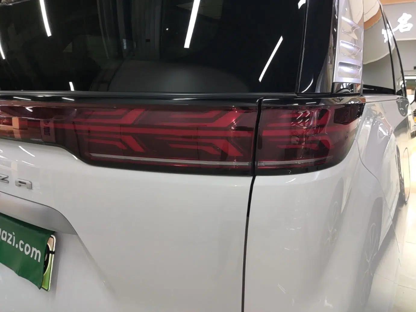 Denza D9 2022 DM-i 970 Four-Wheel Drive Flagship Model — миниатюра 7