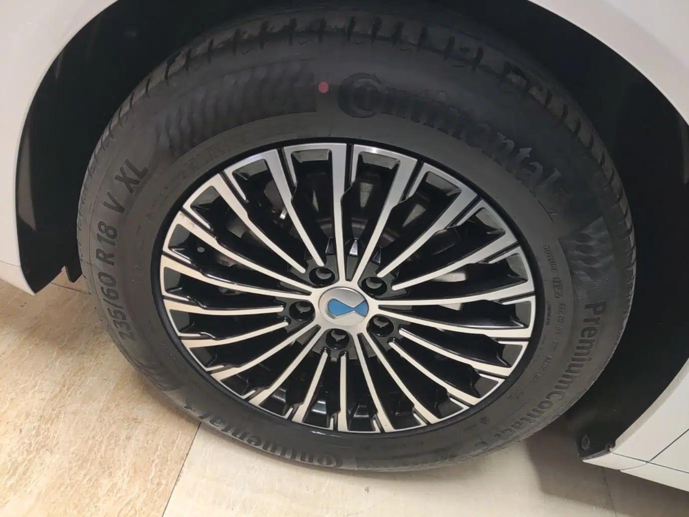 Denza D9 2022 DM-i 970 Four-Wheel Drive Flagship Model — миниатюра 8