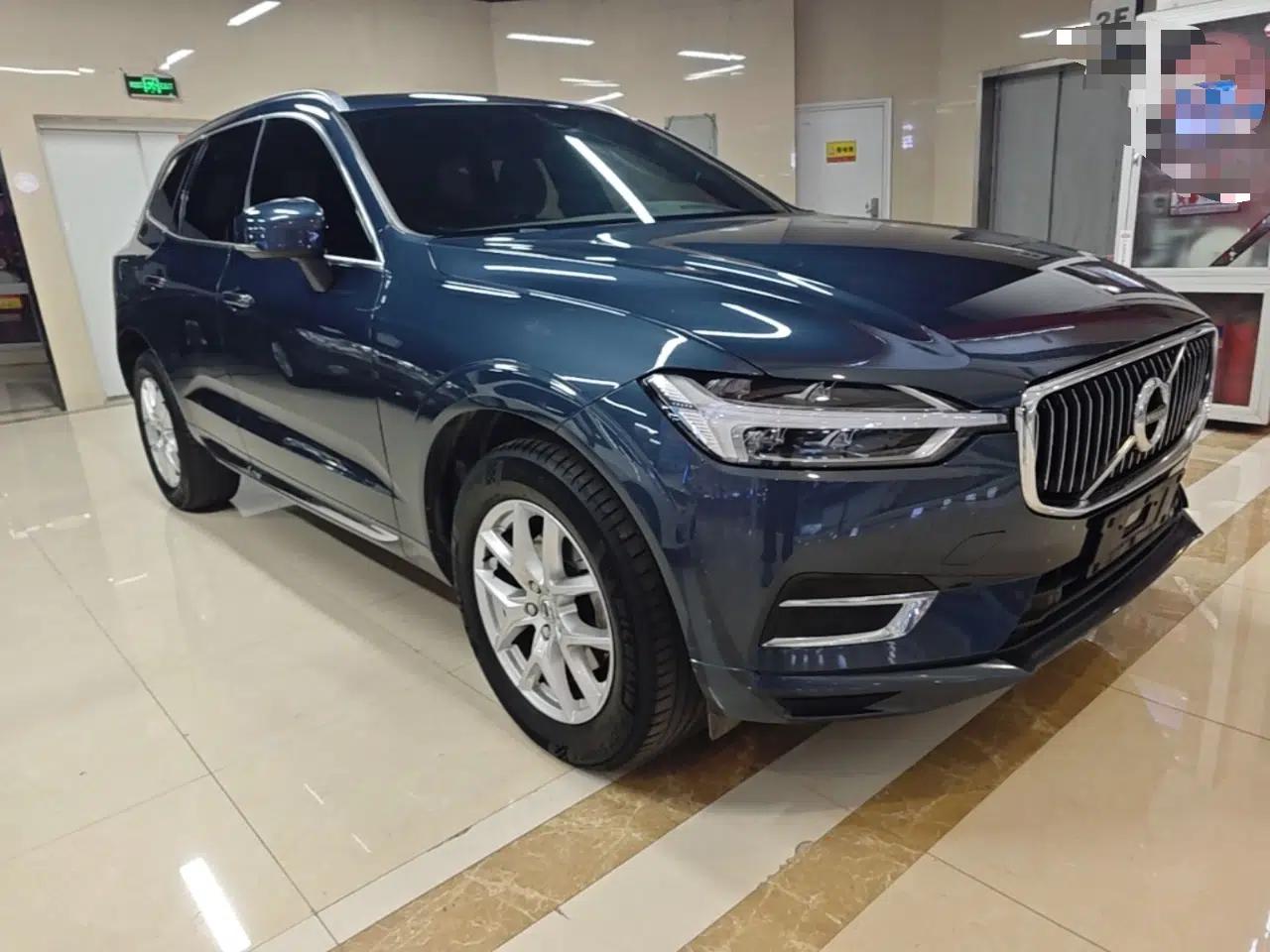 Volvo XC60 2021 T5 4x4 Smart Luxury Edition — миниатюра 3