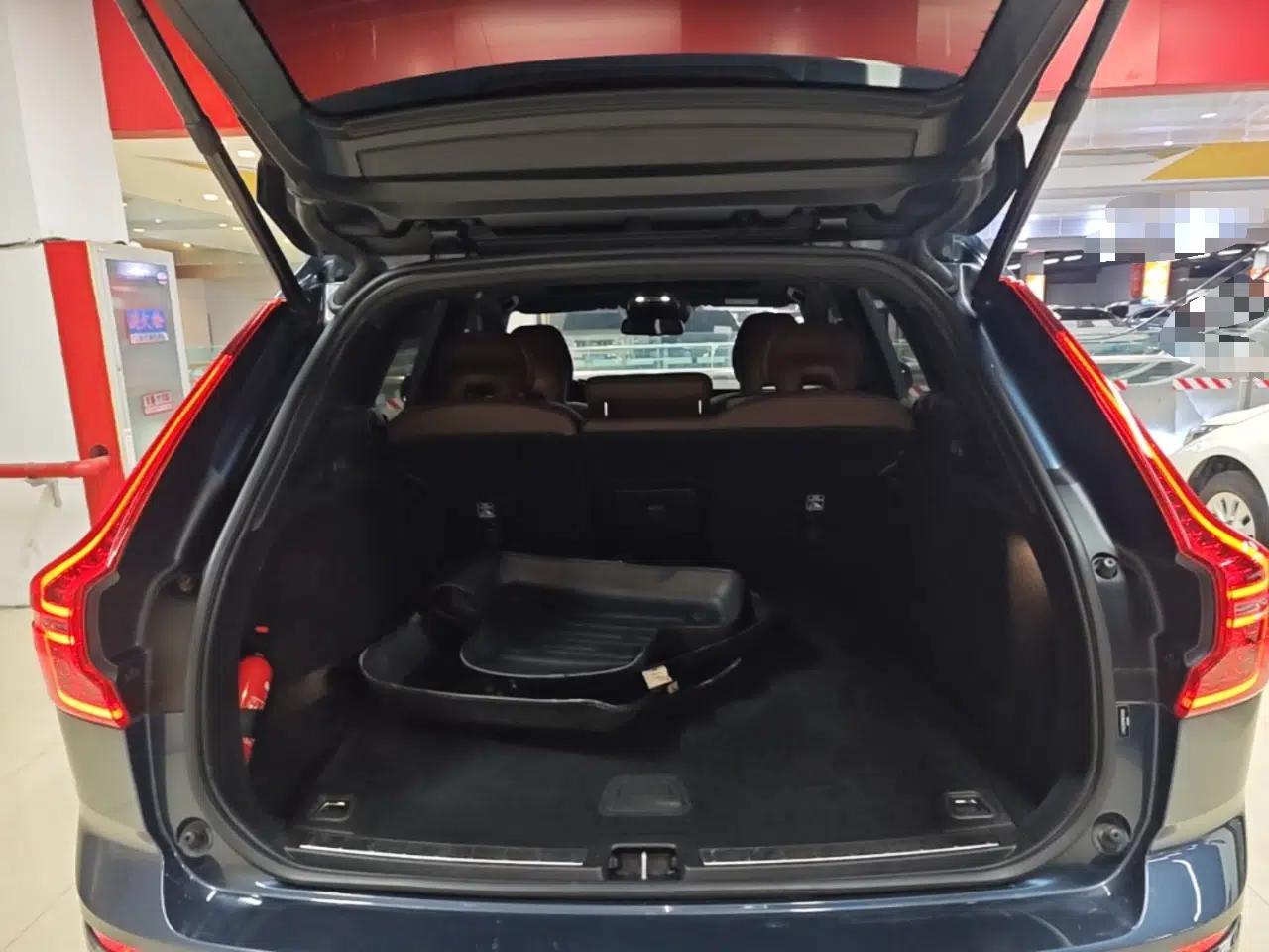 Volvo XC60 2021 T5 4x4 Smart Luxury Edition — миниатюра 22