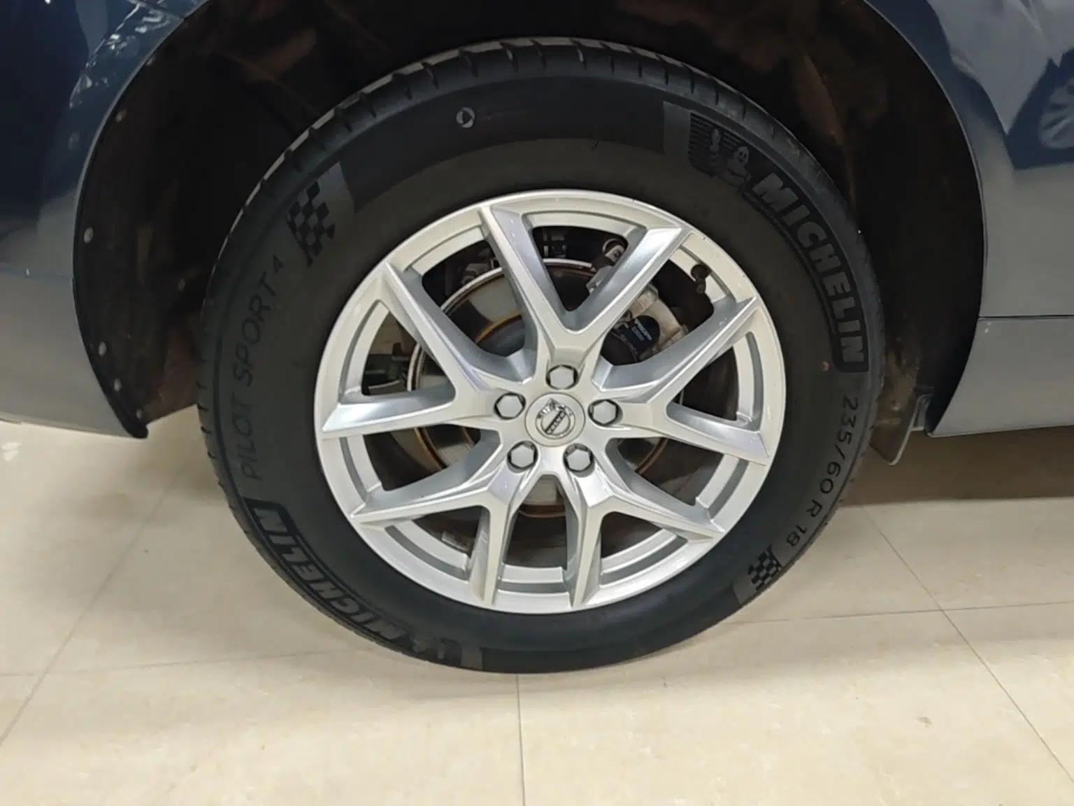 Volvo XC60 2021 T5 4x4 Smart Luxury Edition — миниатюра 10