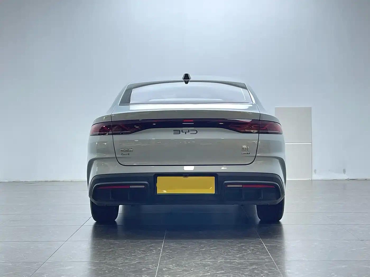 Qin L 2025 DM-i Intelligent Driving Edition 80KM Leading Model — миниатюра 4