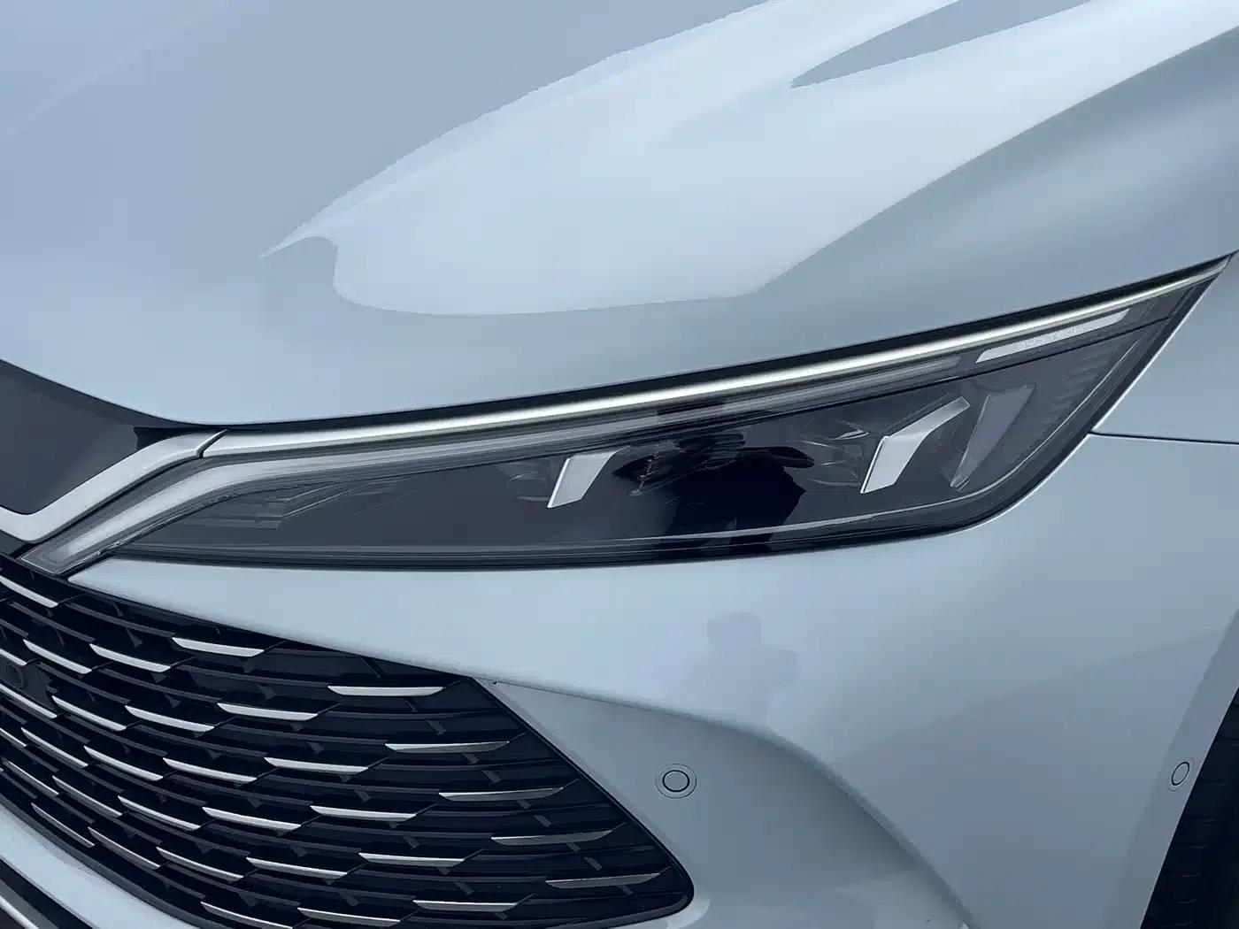 Qin L 2025 DM-i Intelligent Driving Edition 80KM Leading Model — миниатюра 8