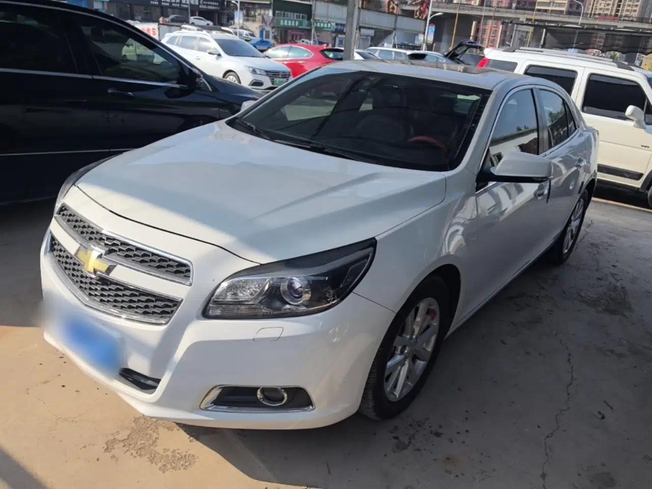 Chevrolet Malibu 2014 2.0L Automatic Luxury Edition — миниатюра 1
