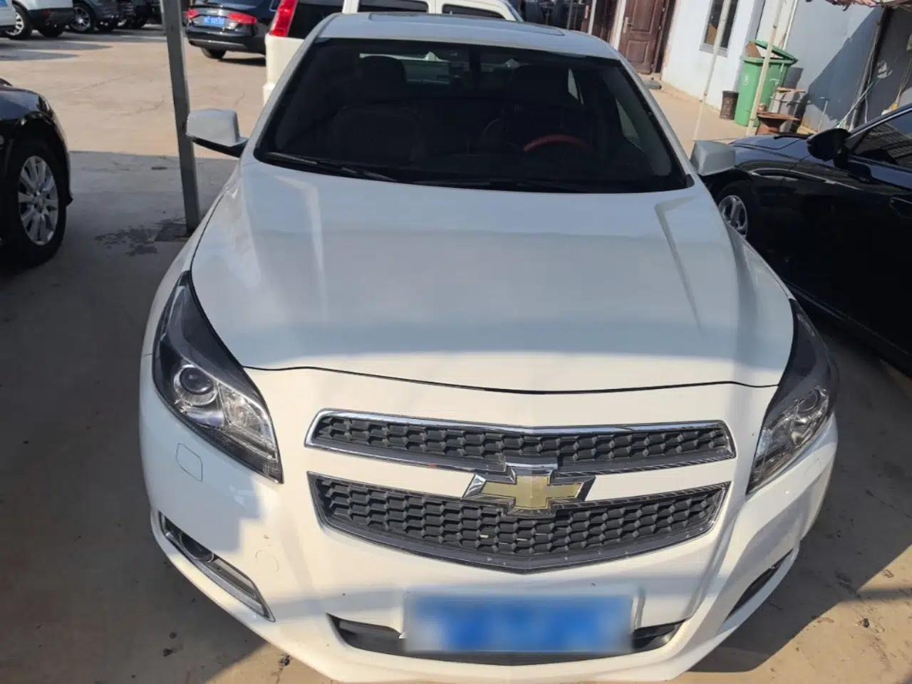 Chevrolet Malibu 2014 2.0L Automatic Luxury Edition — миниатюра 2