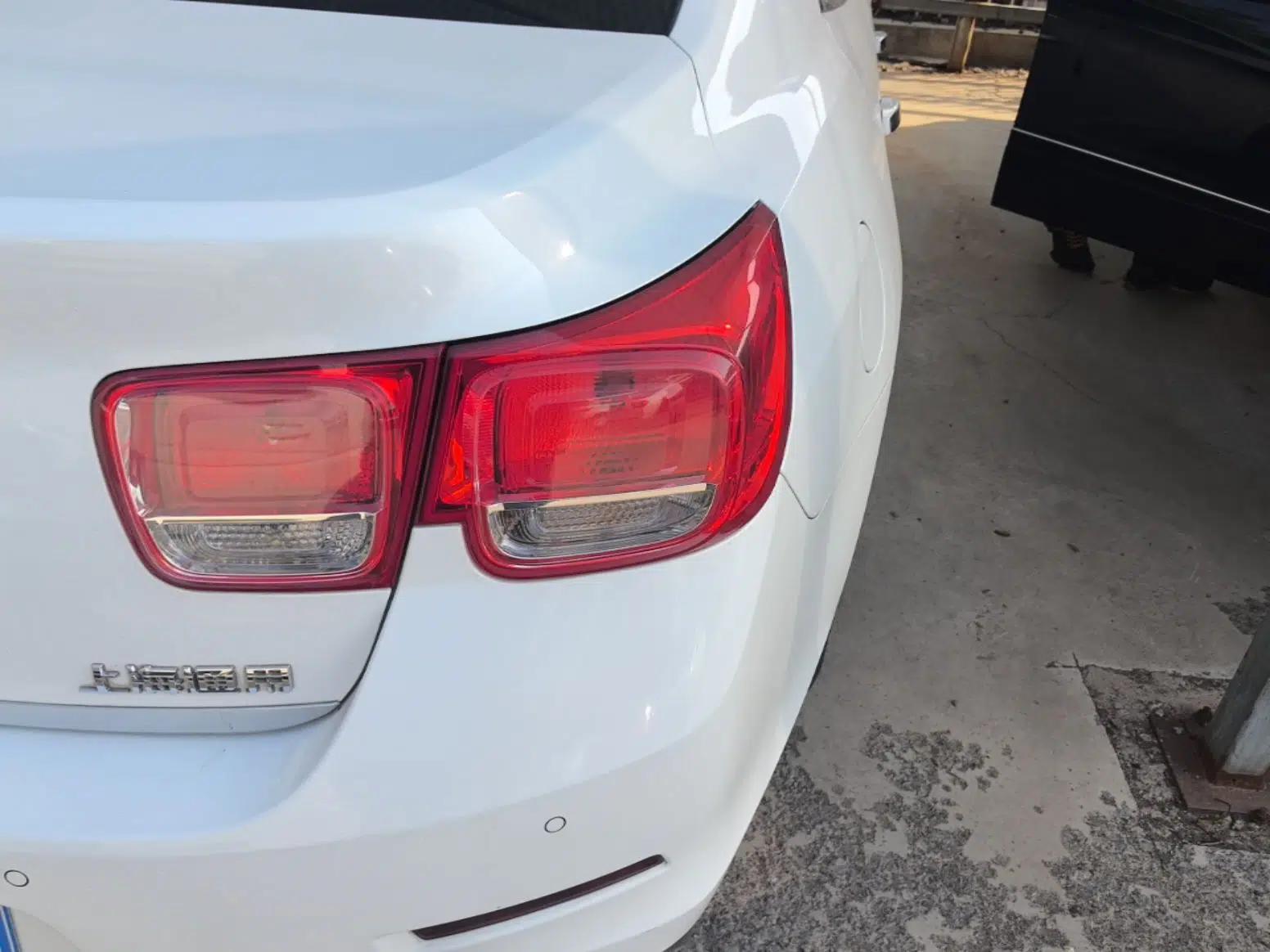 Chevrolet Malibu 2014 2.0L Automatic Luxury Edition — миниатюра 7