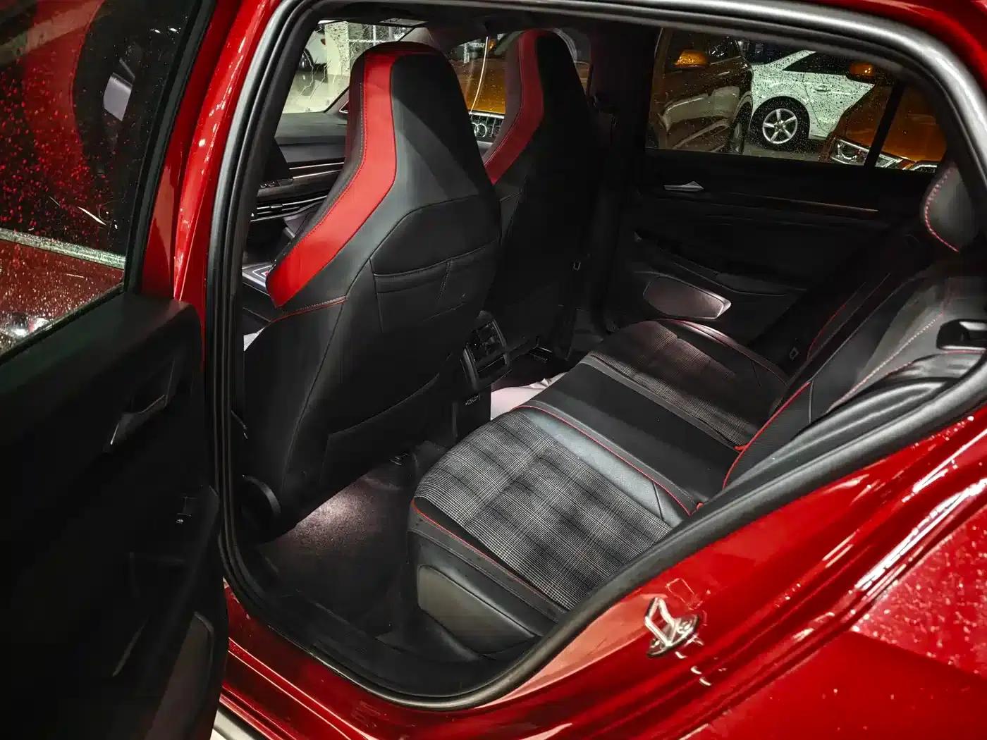 2021 Golf GTI 380TSI DSG GTI — миниатюра 3