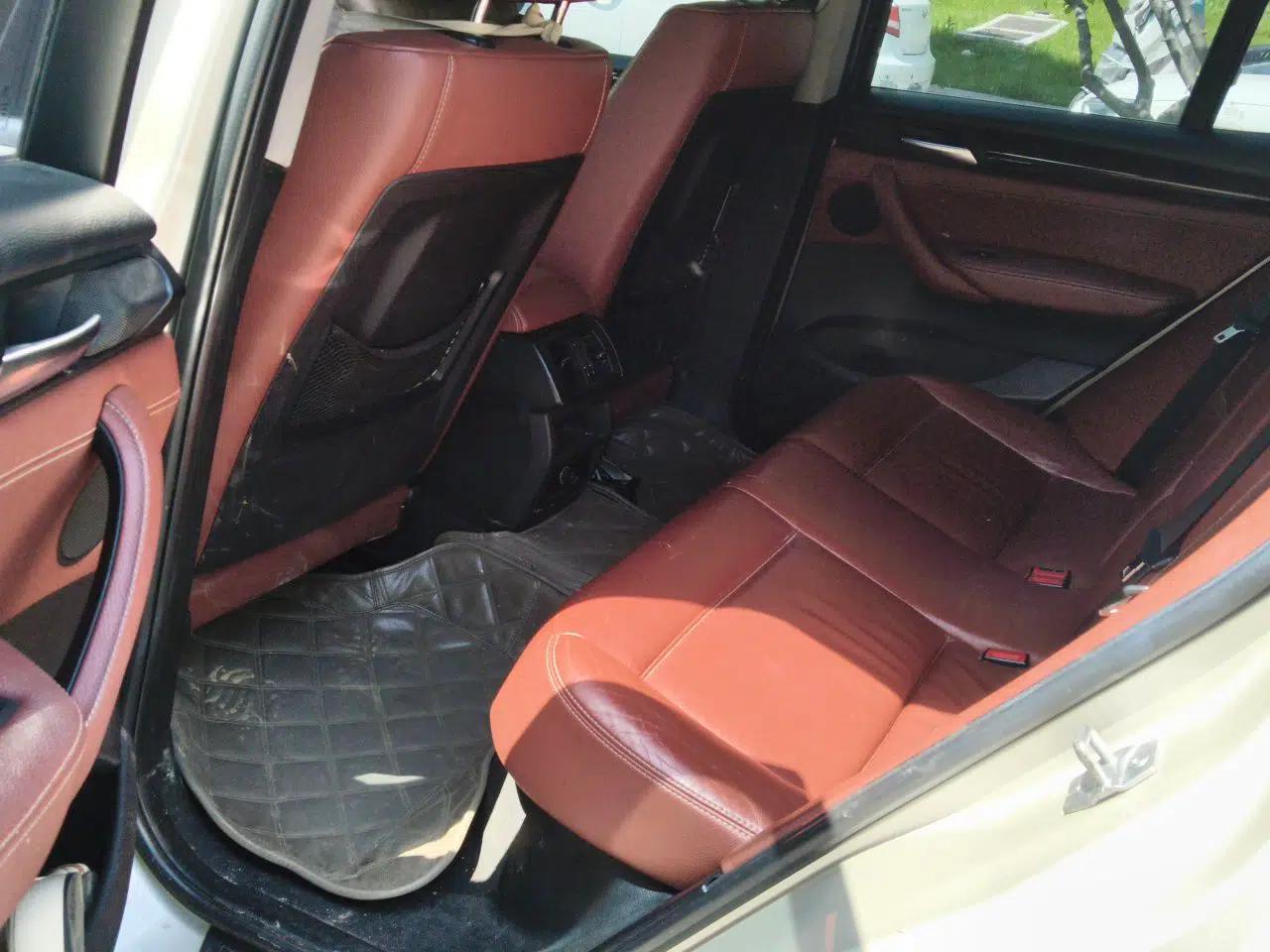 BMW X3 2013 Facelifted xDrive20i Luxury Edition — миниатюра 18