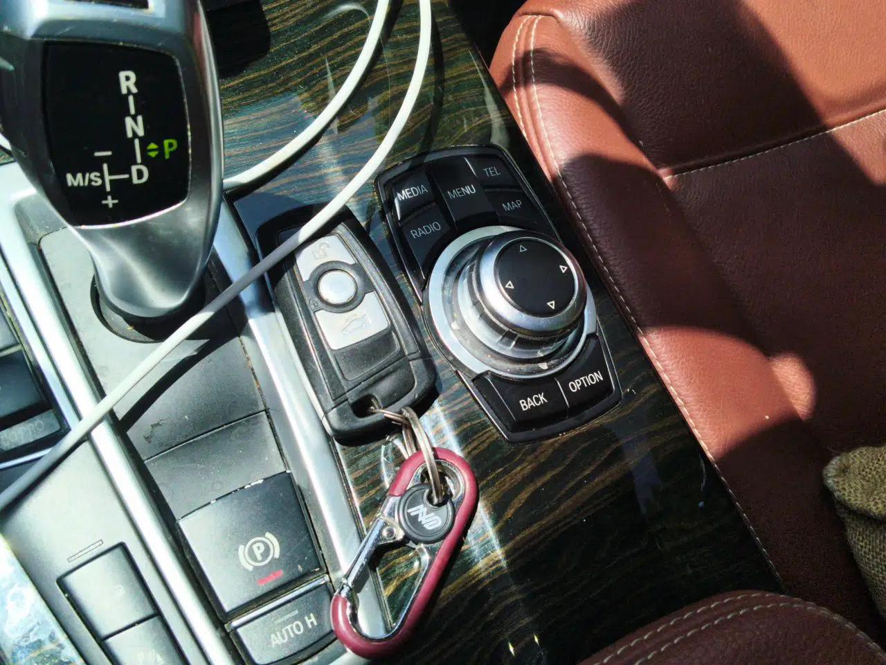 BMW X3 2013 Facelifted xDrive20i Luxury Edition — миниатюра 9