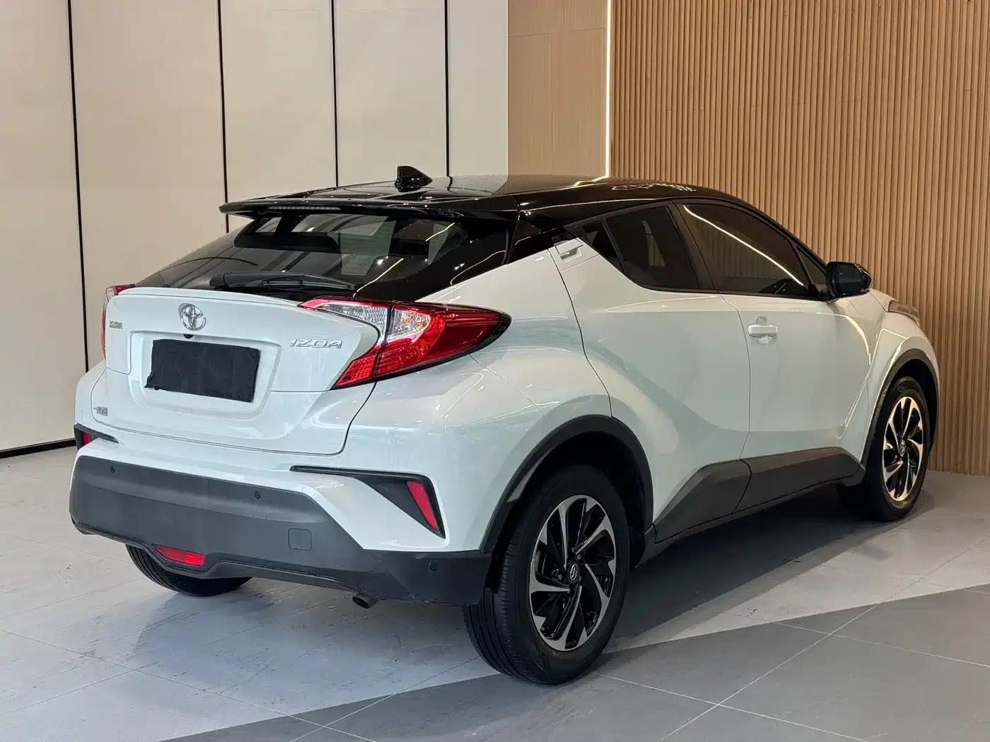 2020 Toyota IZOA 2.0L Enjoy Edition — миниатюра 18