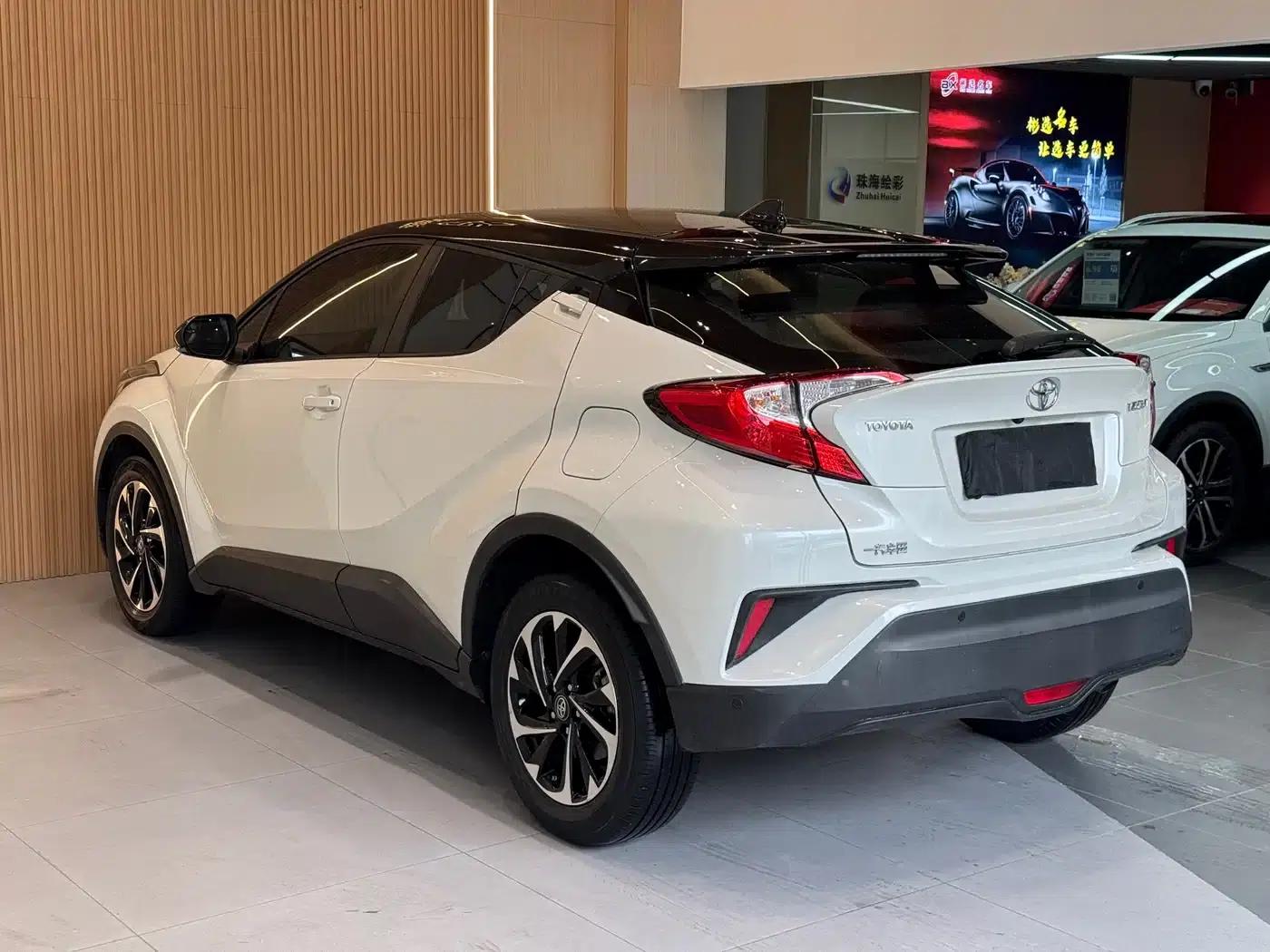 2020 Toyota IZOA 2.0L Enjoy Edition — миниатюра 19