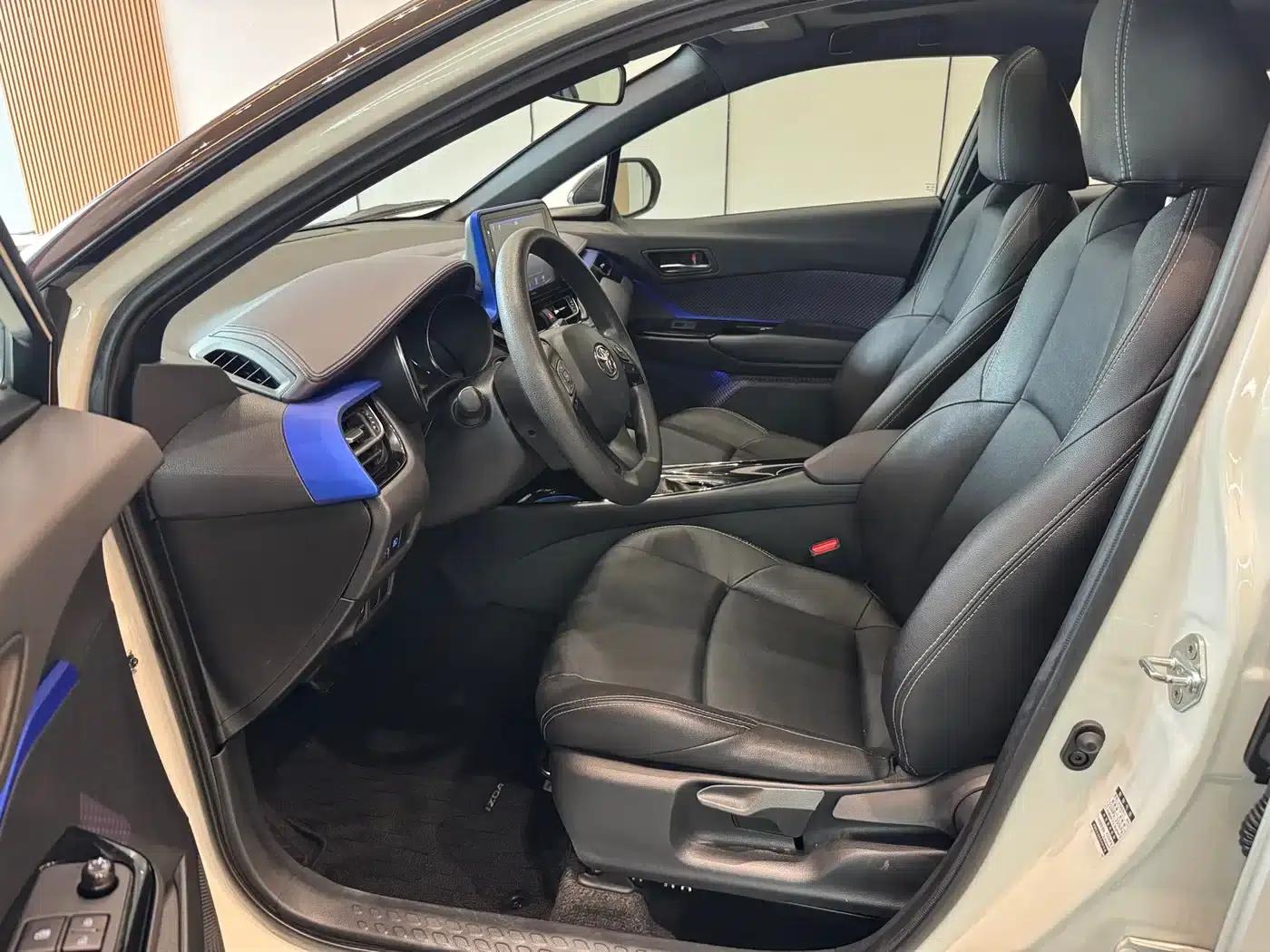 2020 Toyota IZOA 2.0L Enjoy Edition — миниатюра 5