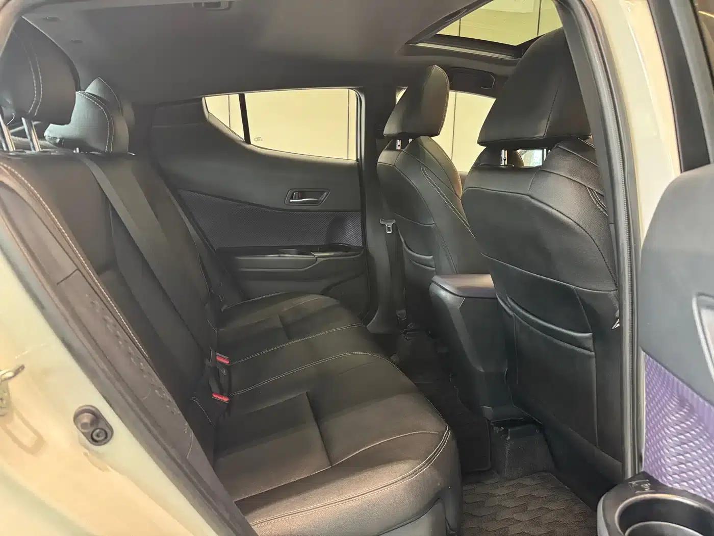 2020 Toyota IZOA 2.0L Enjoy Edition — миниатюра 9