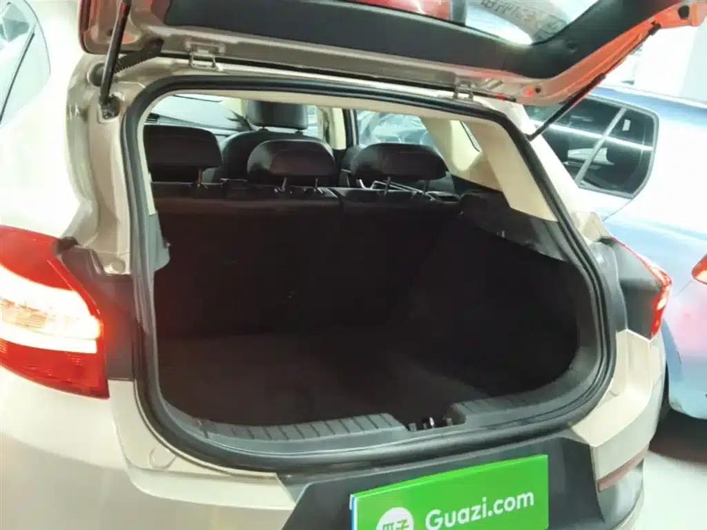 Geely GS 2016 Sport Edition 1.3T Automatic Leading Model — миниатюра 19