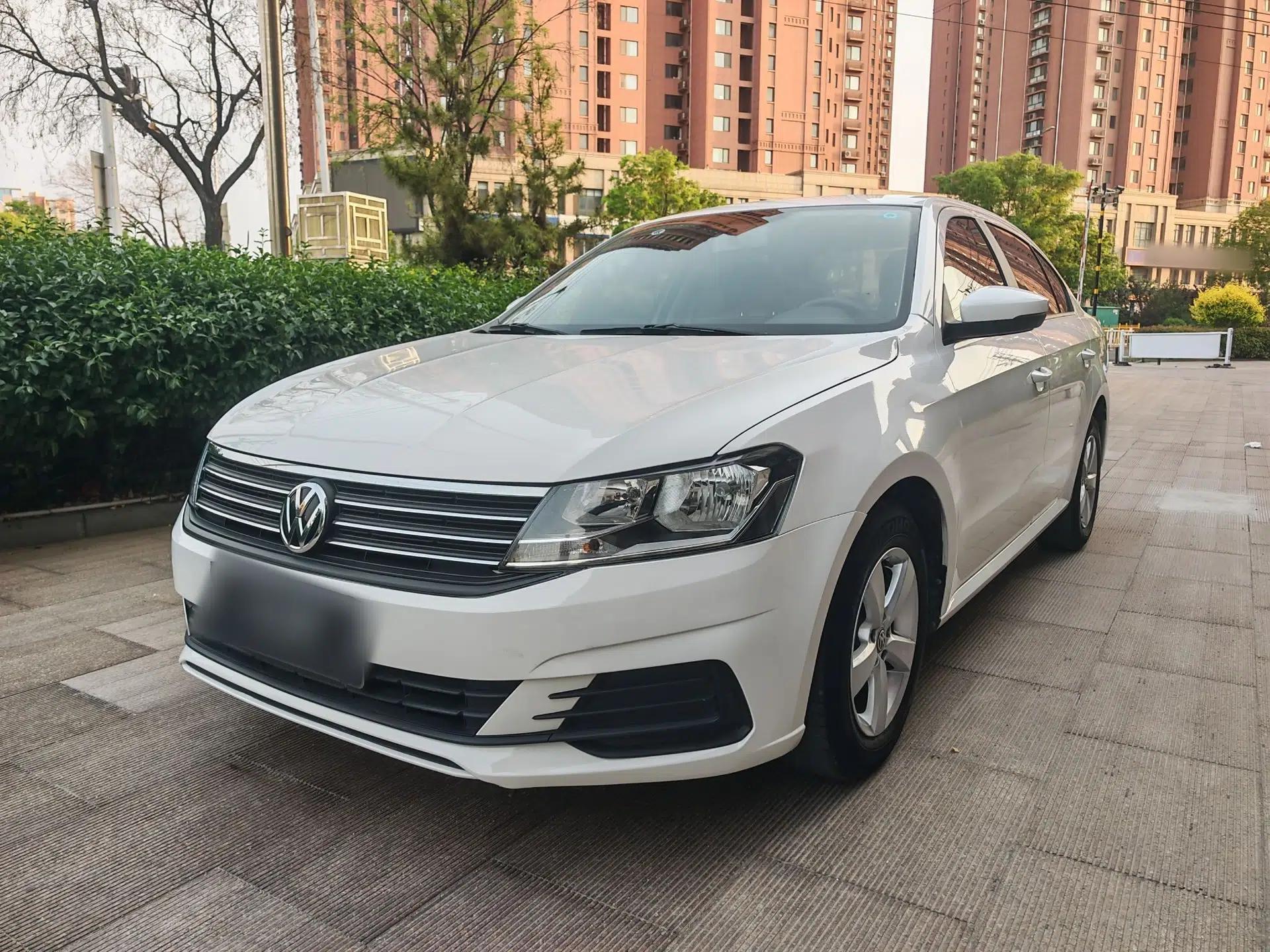 Volkswagen Lavida 2019 Lavida Start 1.5L Automatic Trendy Version China VI Standard — миниатюра 1