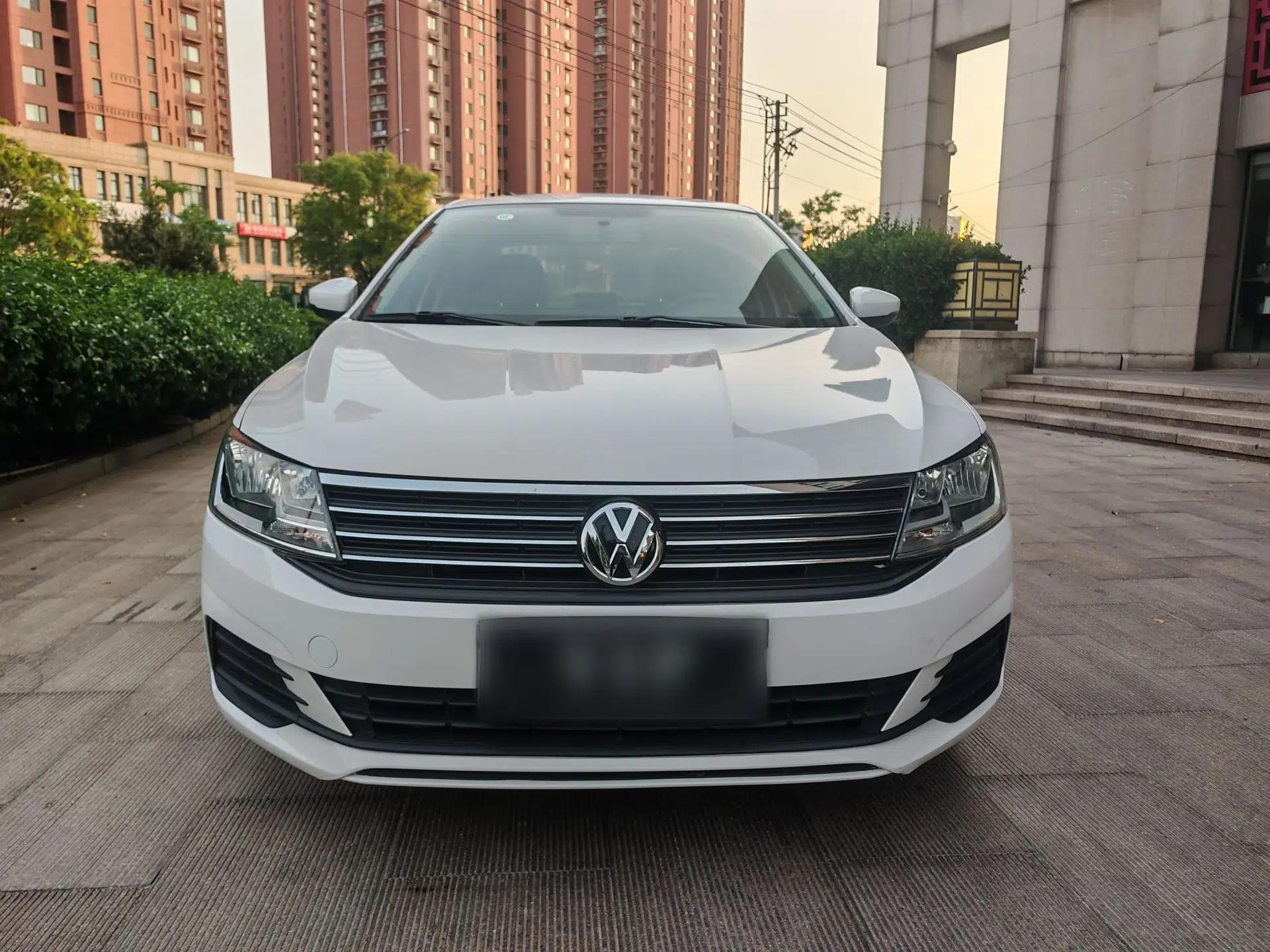 Volkswagen Lavida 2019 Lavida Start 1.5L Automatic Trendy Version China VI Standard — миниатюра 3
