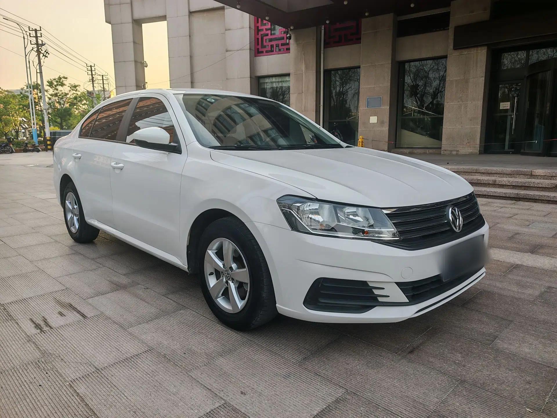Volkswagen Lavida 2019 Lavida Start 1.5L Automatic Trendy Version China VI Standard — миниатюра 7