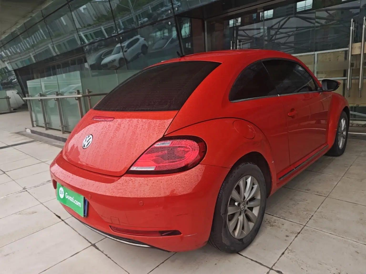 Volkswagen Beetle 2017 180TSI Yile Edition — миниатюра 6