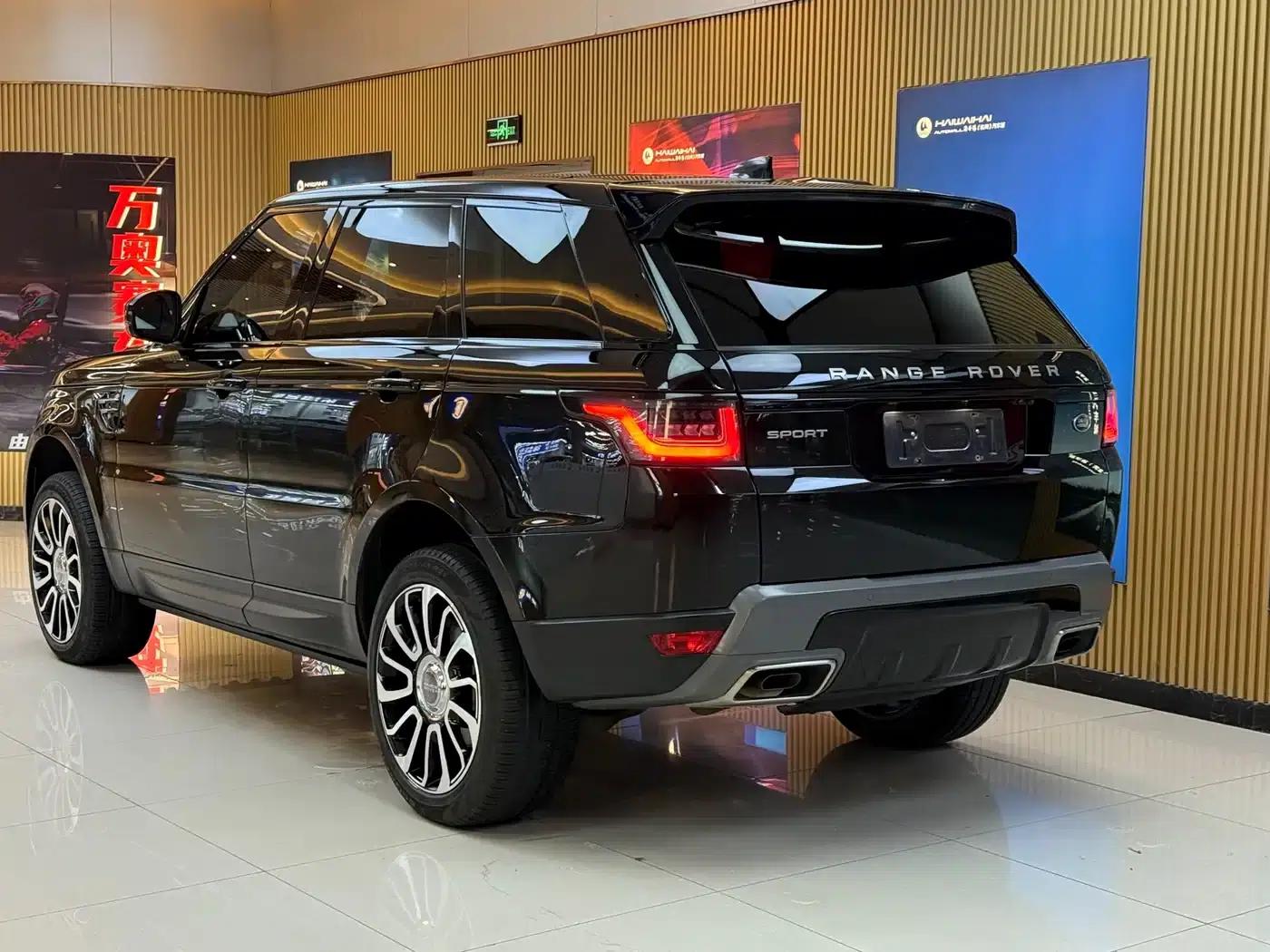 Range Rover Sport 2020 3.0 L6 SE — миниатюра 8