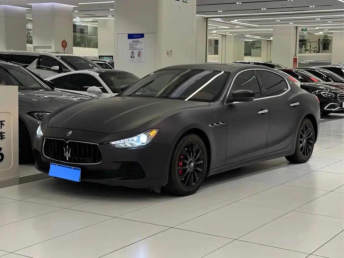 2017 Ghibli 3.0T Standard Edition — миниатюра 1