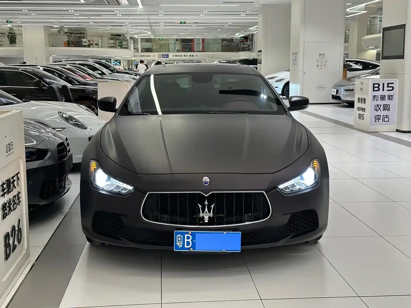 2017 Ghibli 3.0T Standard Edition — миниатюра 2
