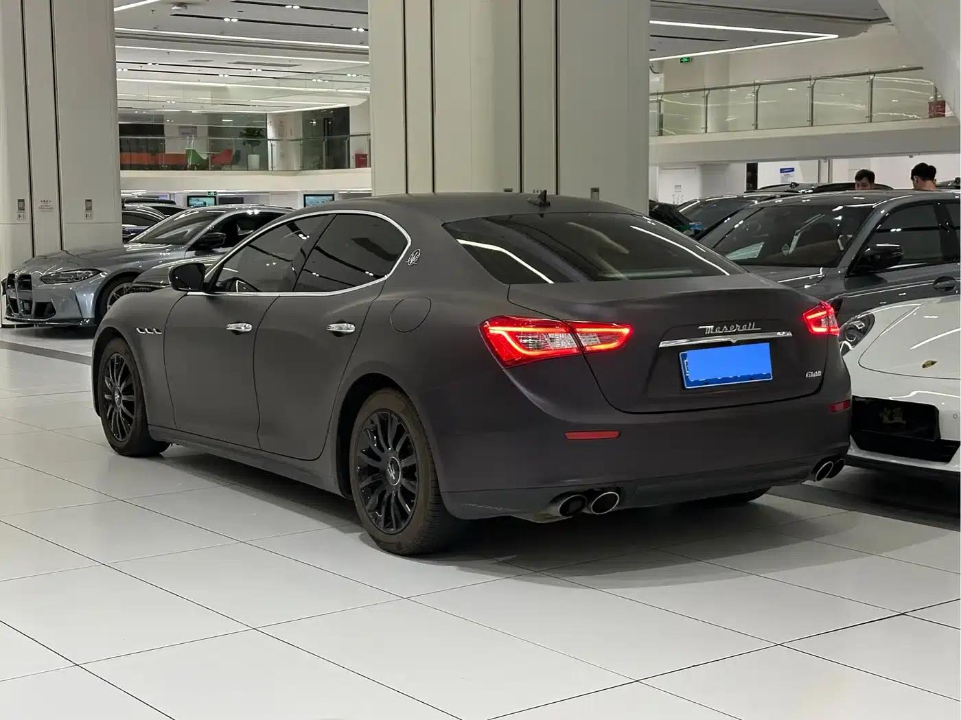 2017 Ghibli 3.0T Standard Edition — миниатюра 14