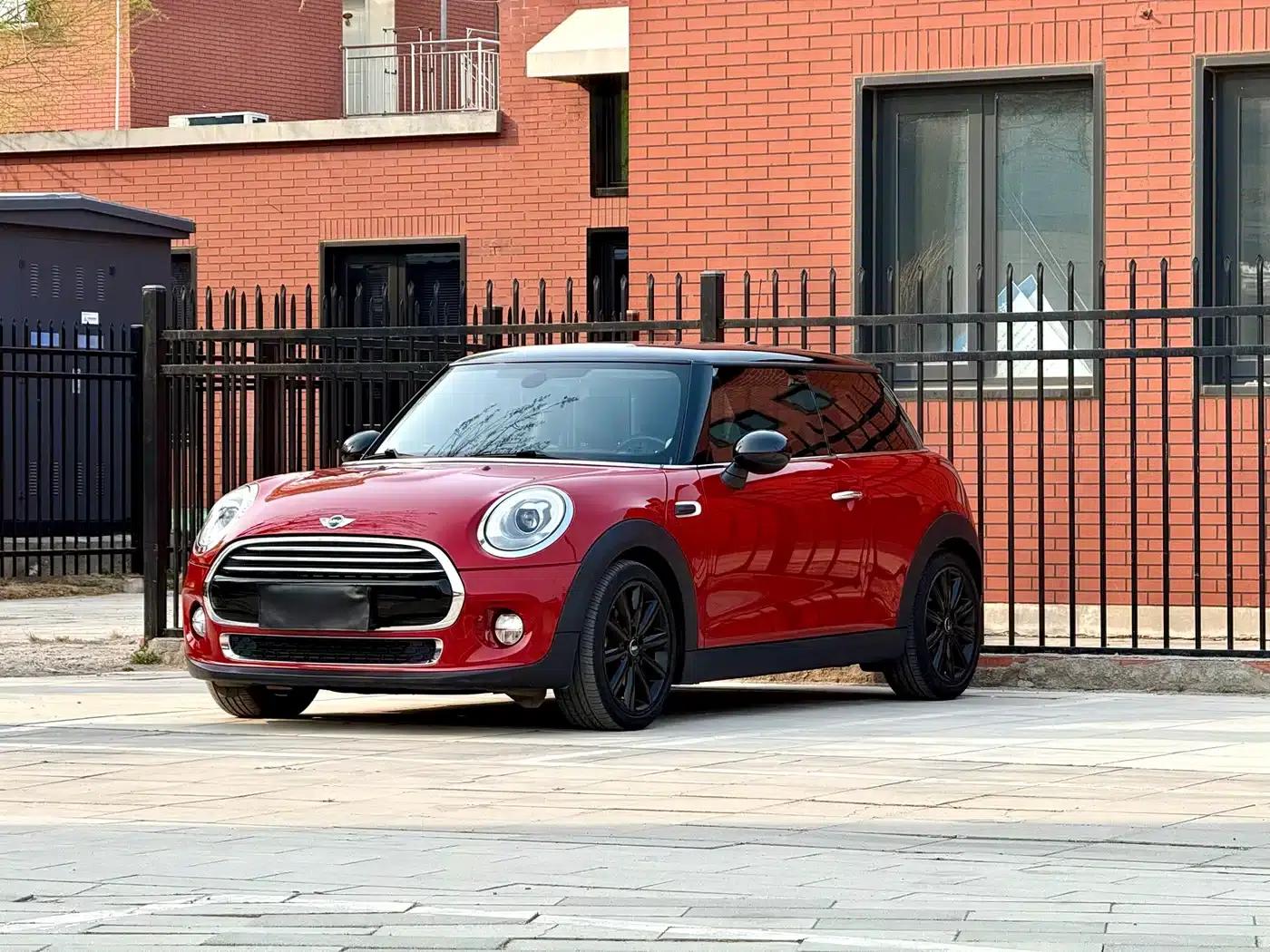 MINI 2018 1.5T COOPER Artist — миниатюра 1
