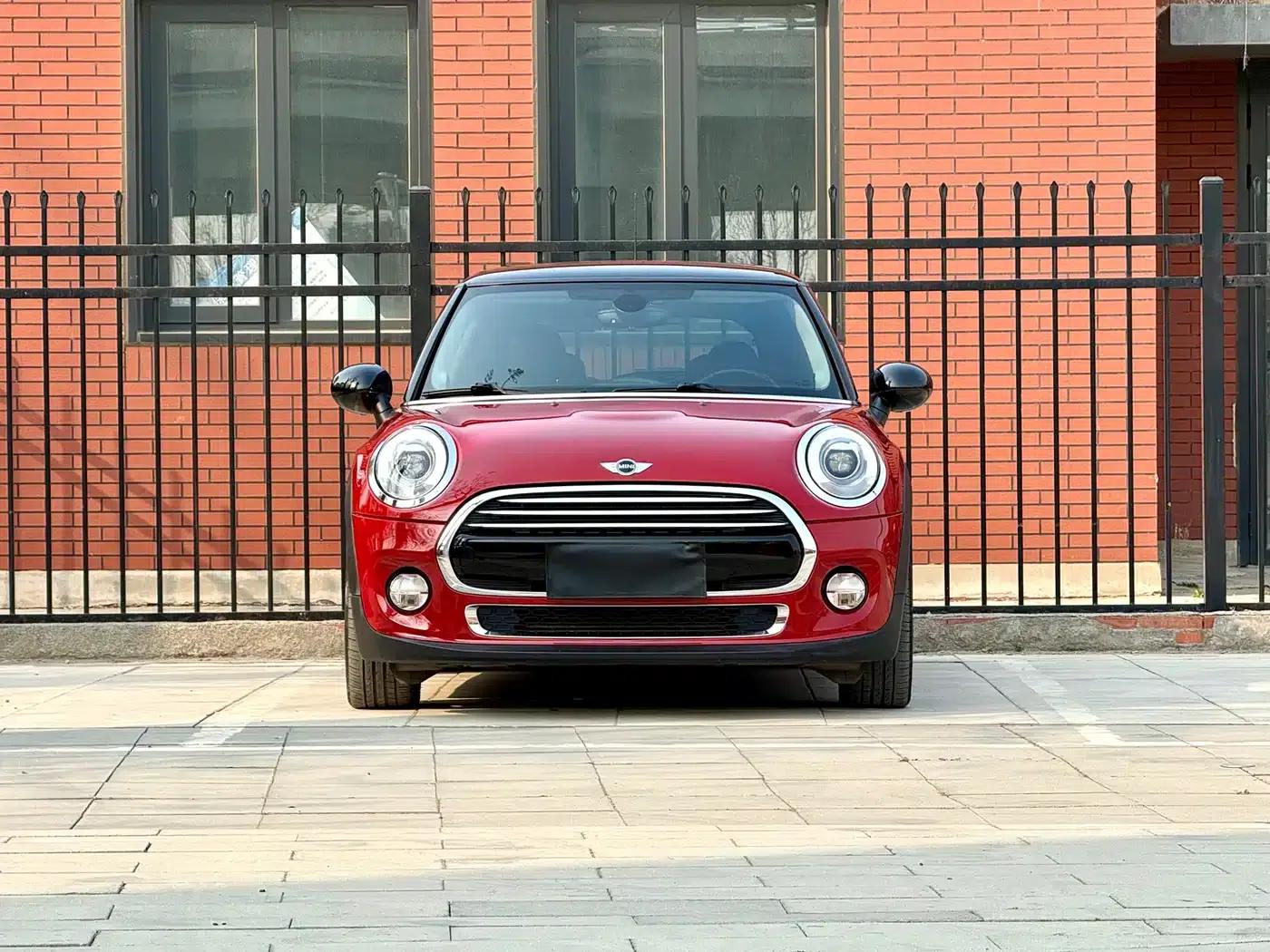 MINI 2018 1.5T COOPER Artist — миниатюра 2