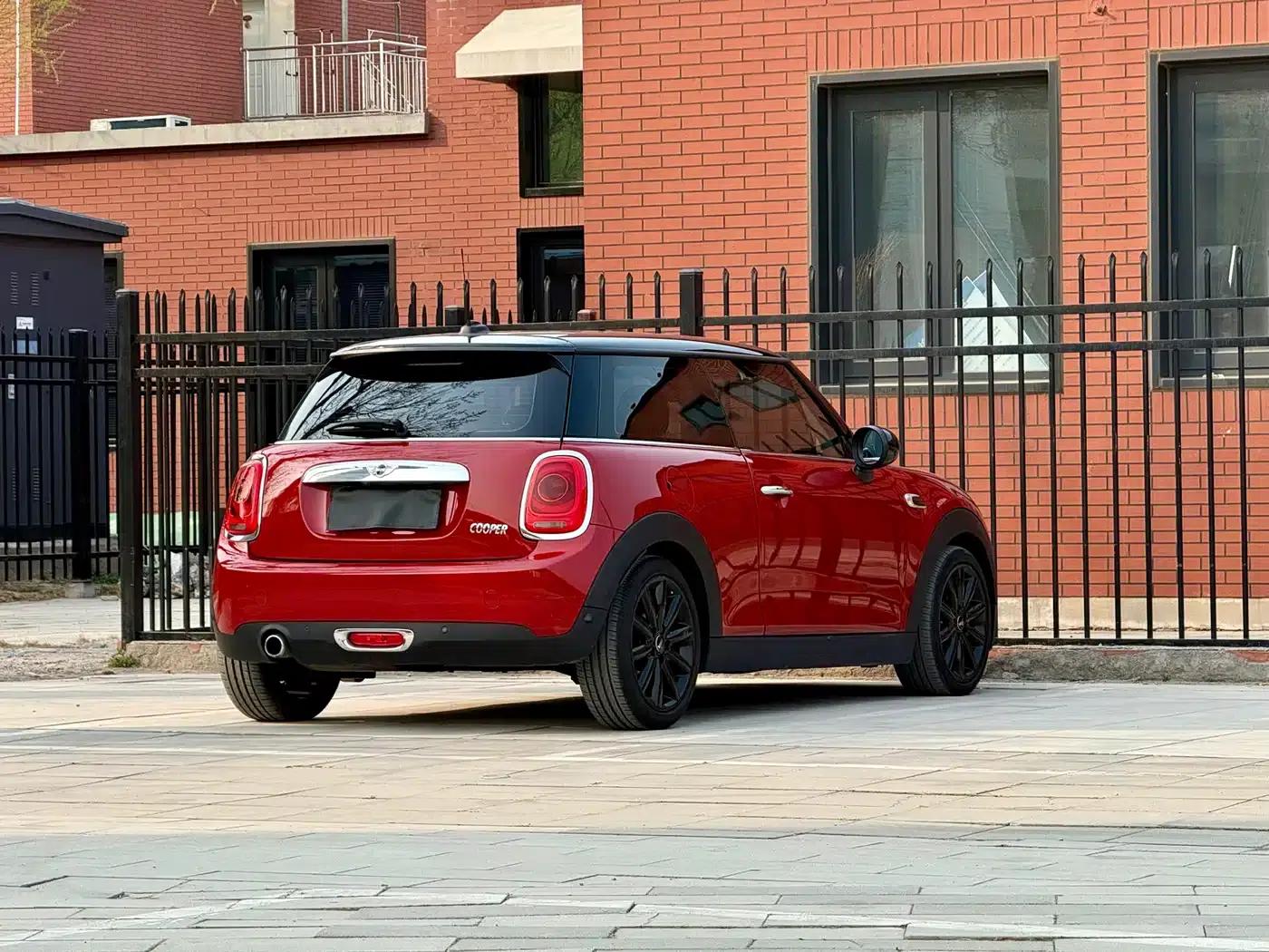 MINI 2018 1.5T COOPER Artist — миниатюра 5