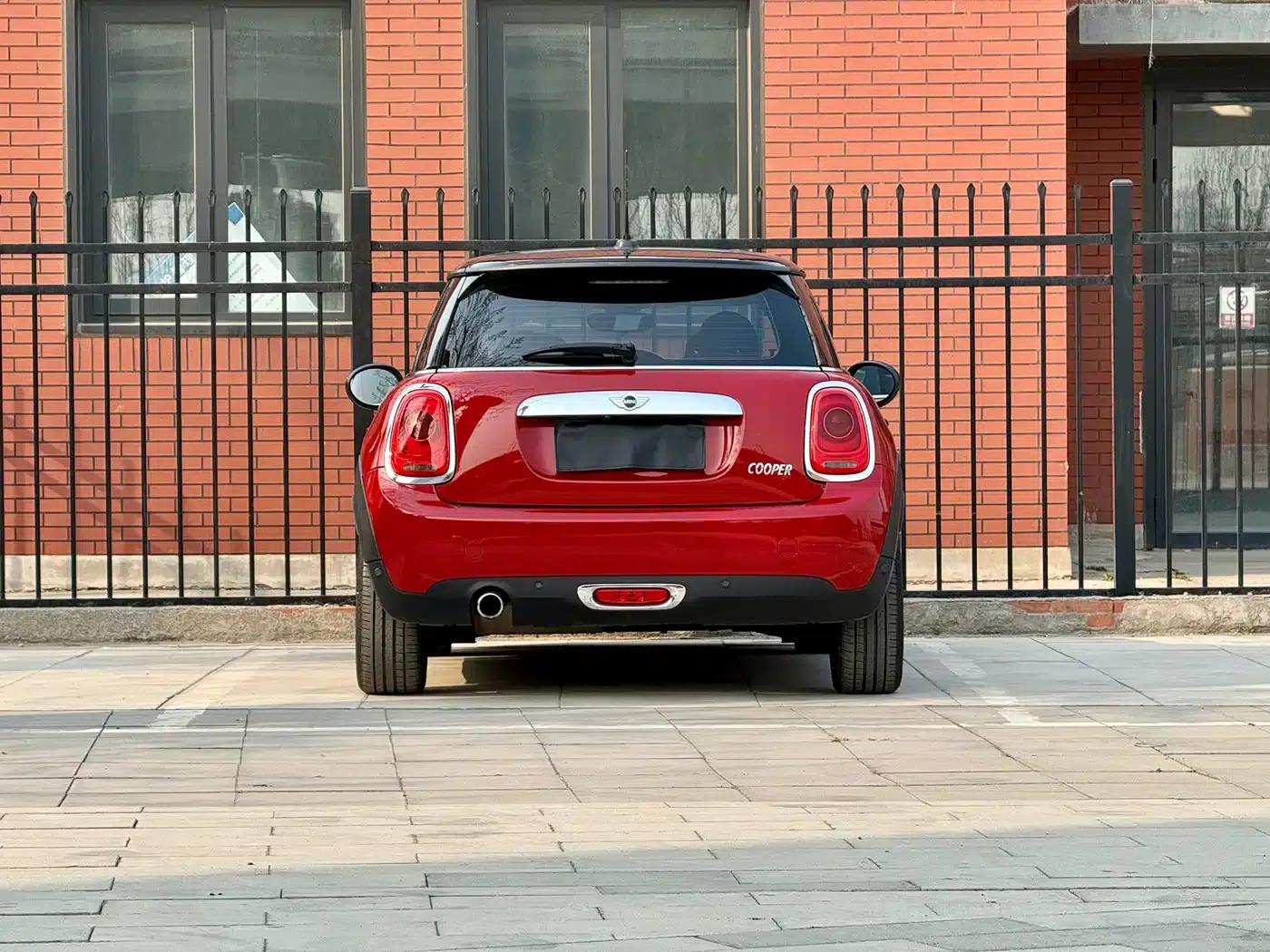 MINI 2018 1.5T COOPER Artist — миниатюра 6