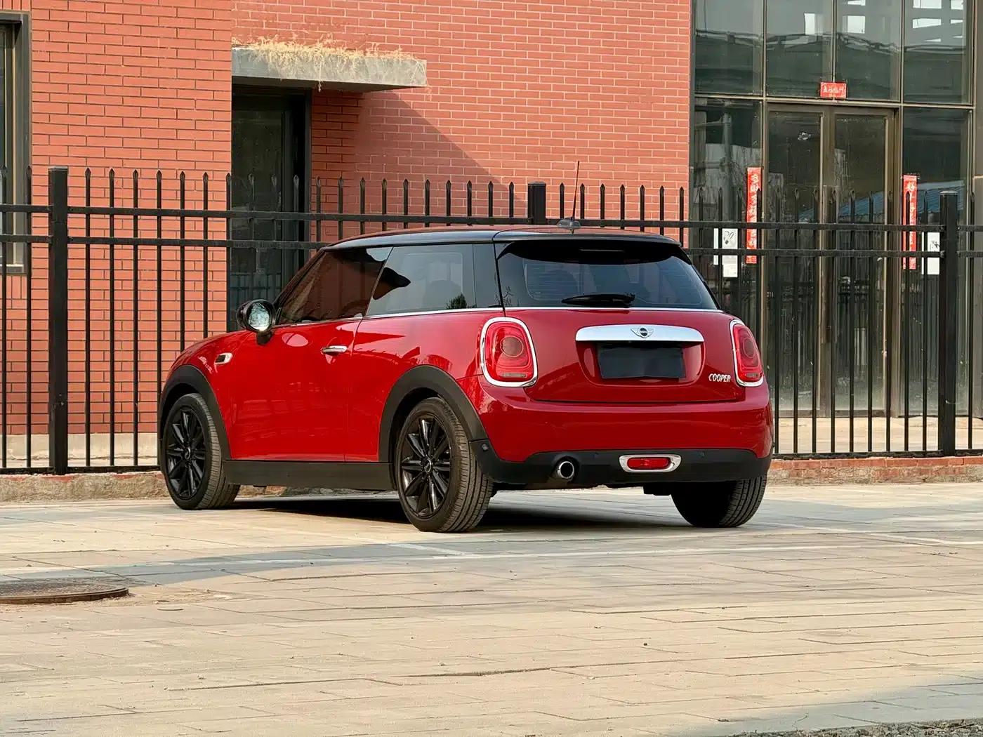 MINI 2018 1.5T COOPER Artist — миниатюра 7