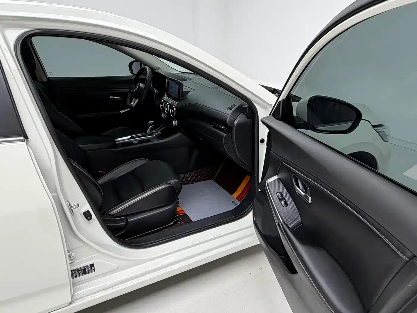 Nissan Sylphy 2022 1.6L XL CVT Enjoy Edition — миниатюра 11