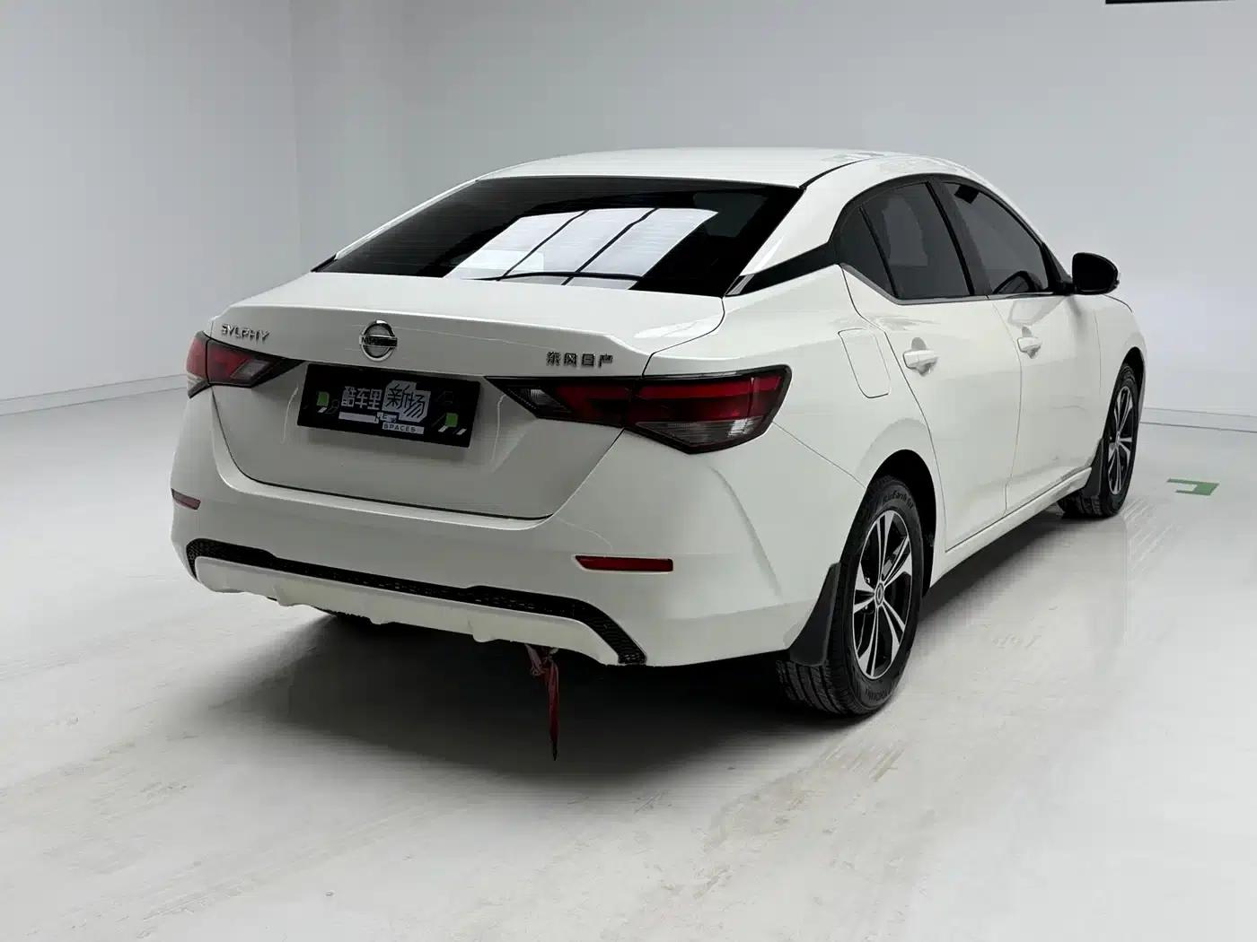 Nissan Sylphy 2022 1.6L XL CVT Enjoy Edition — миниатюра 4