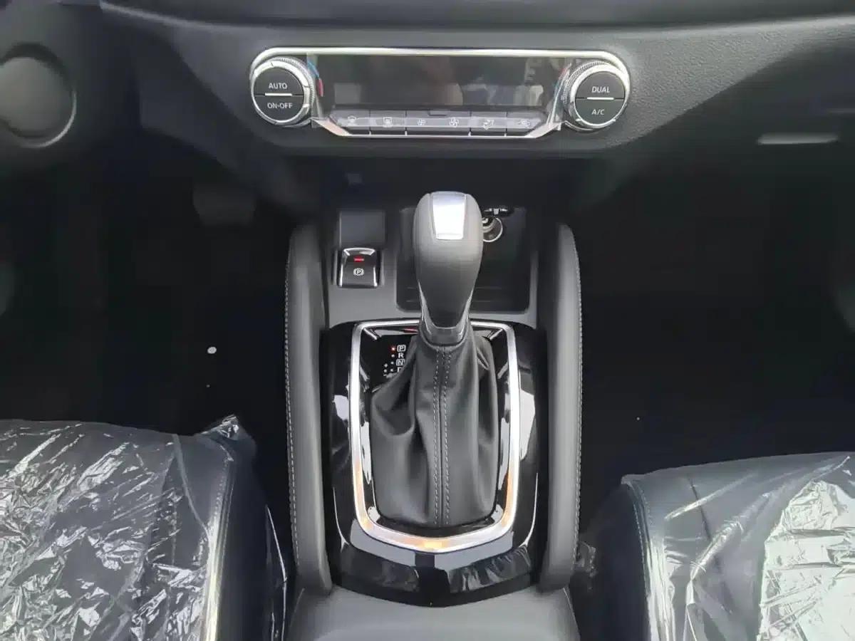 Nissan Qashqai 2025 Honor 2.0L CVT XV+ Leading Edition — миниатюра 13