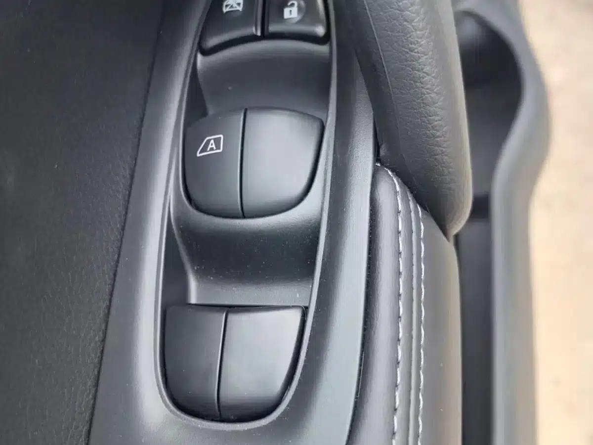 Nissan Qashqai 2025 Honor 2.0L CVT XV+ Leading Edition — миниатюра 17