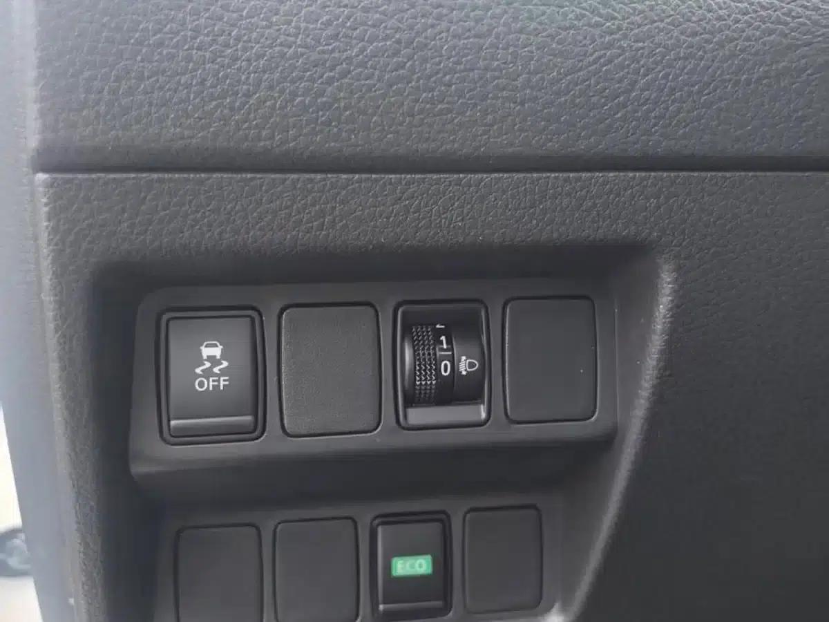 Nissan Qashqai 2025 Honor 2.0L CVT XV+ Leading Edition — миниатюра 20