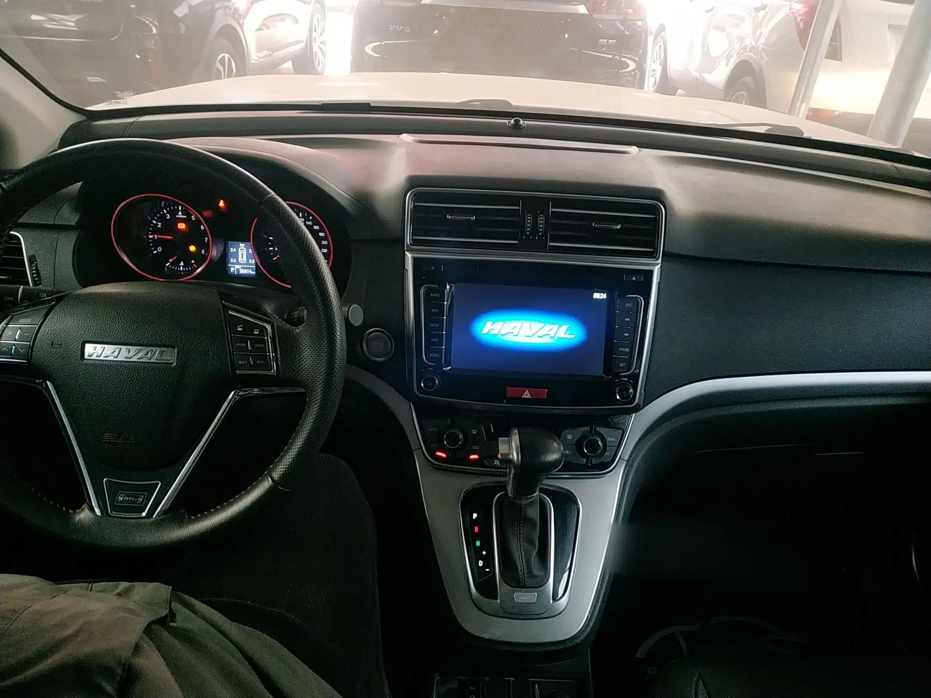 Haval M6 2017 1.5T Automatic Two-Wheel Drive Elite Model — миниатюра 12