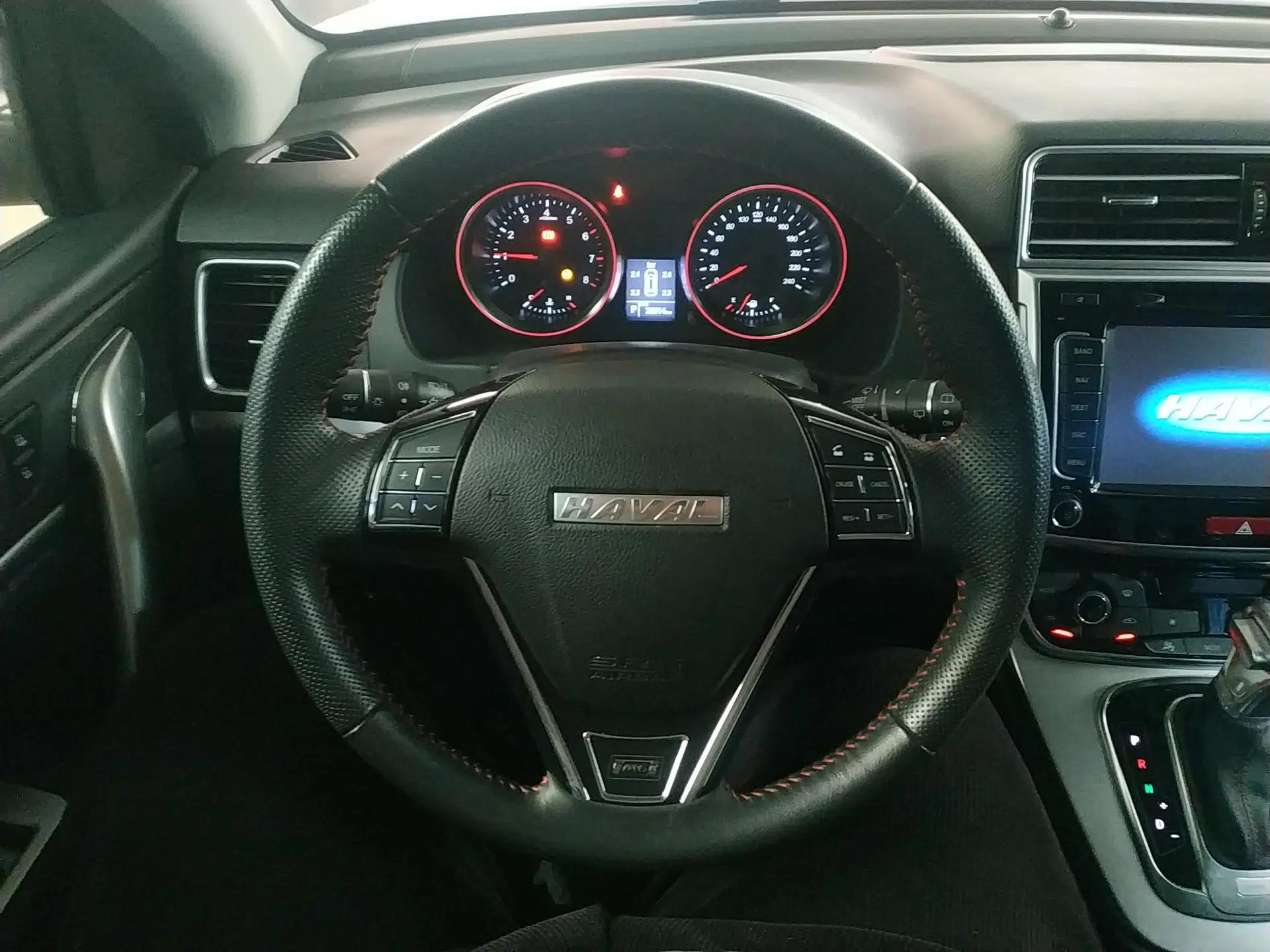 Haval M6 2017 1.5T Automatic Two-Wheel Drive Elite Model — миниатюра 13