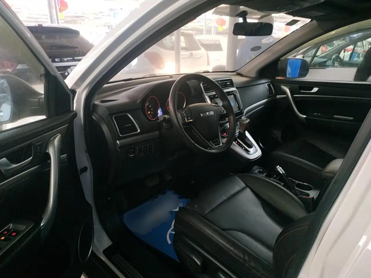 Haval M6 2017 1.5T Automatic Two-Wheel Drive Elite Model — миниатюра 18