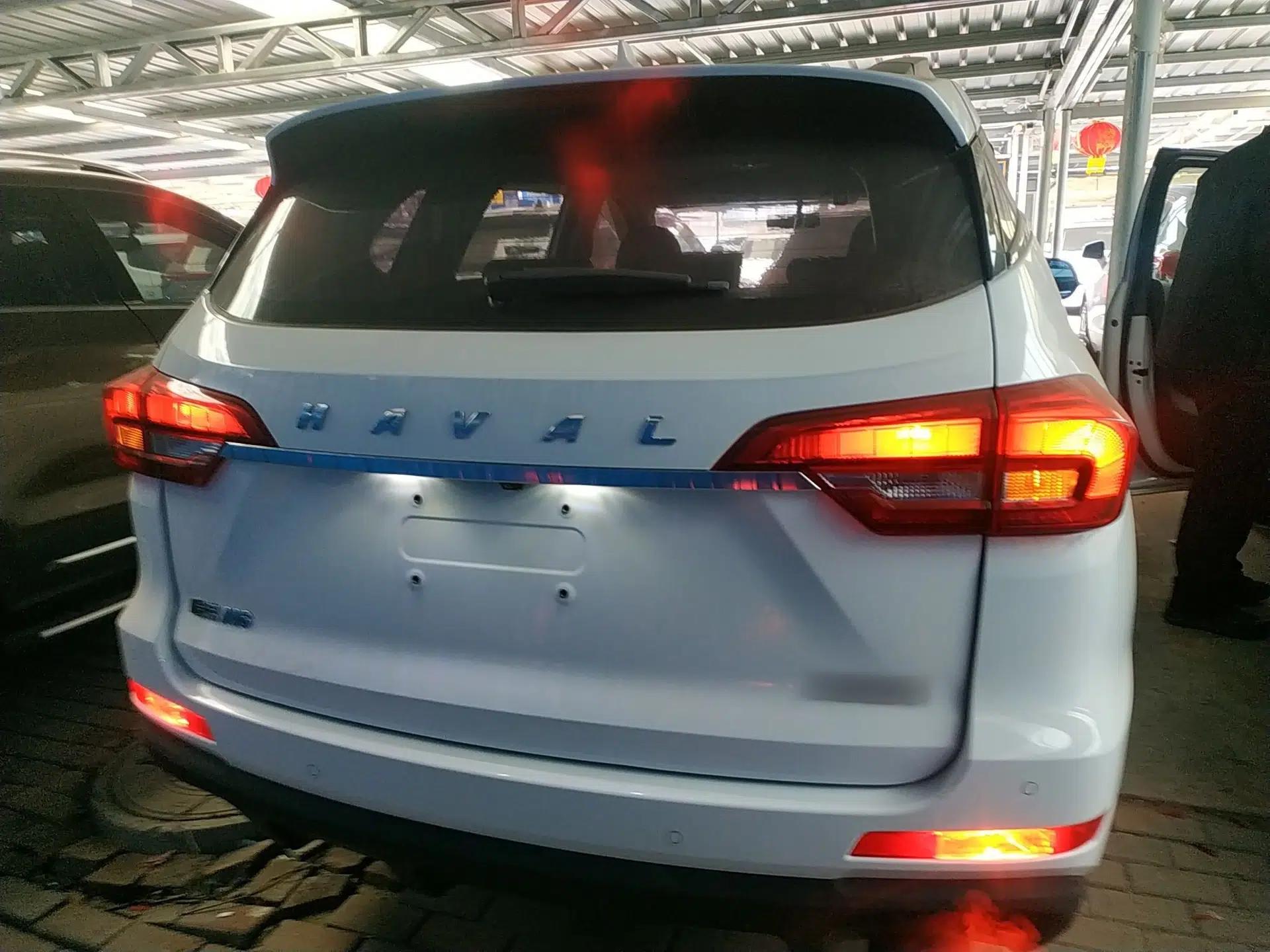 Haval M6 2017 1.5T Automatic Two-Wheel Drive Elite Model — миниатюра 3