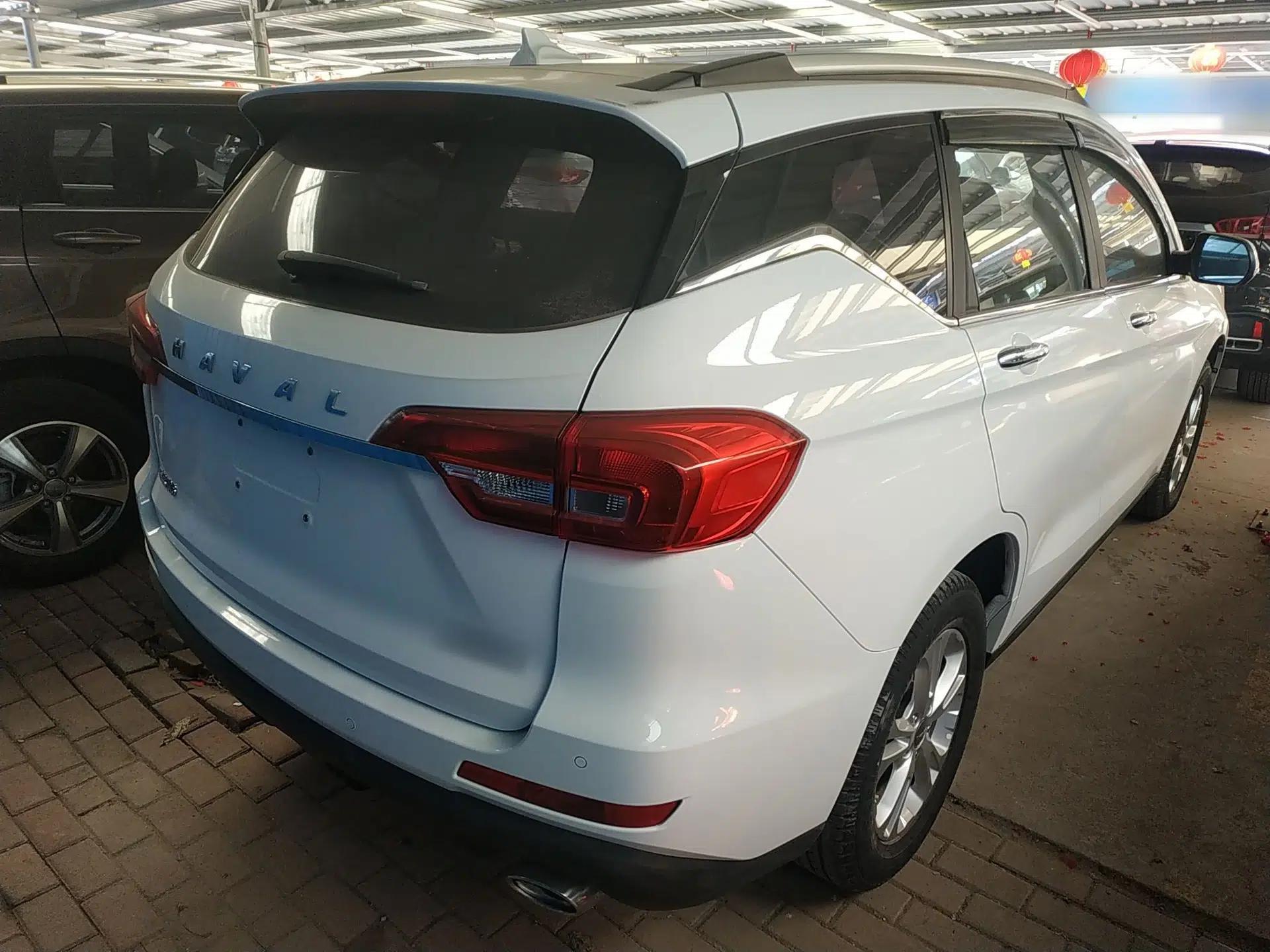 Haval M6 2017 1.5T Automatic Two-Wheel Drive Elite Model — миниатюра 4
