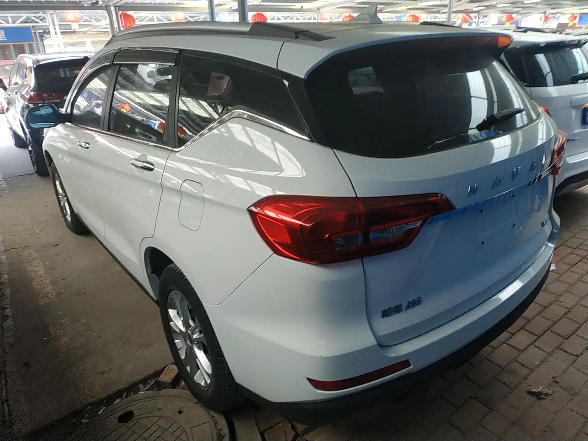 Haval M6 2017 1.5T Automatic Two-Wheel Drive Elite Model — миниатюра 7