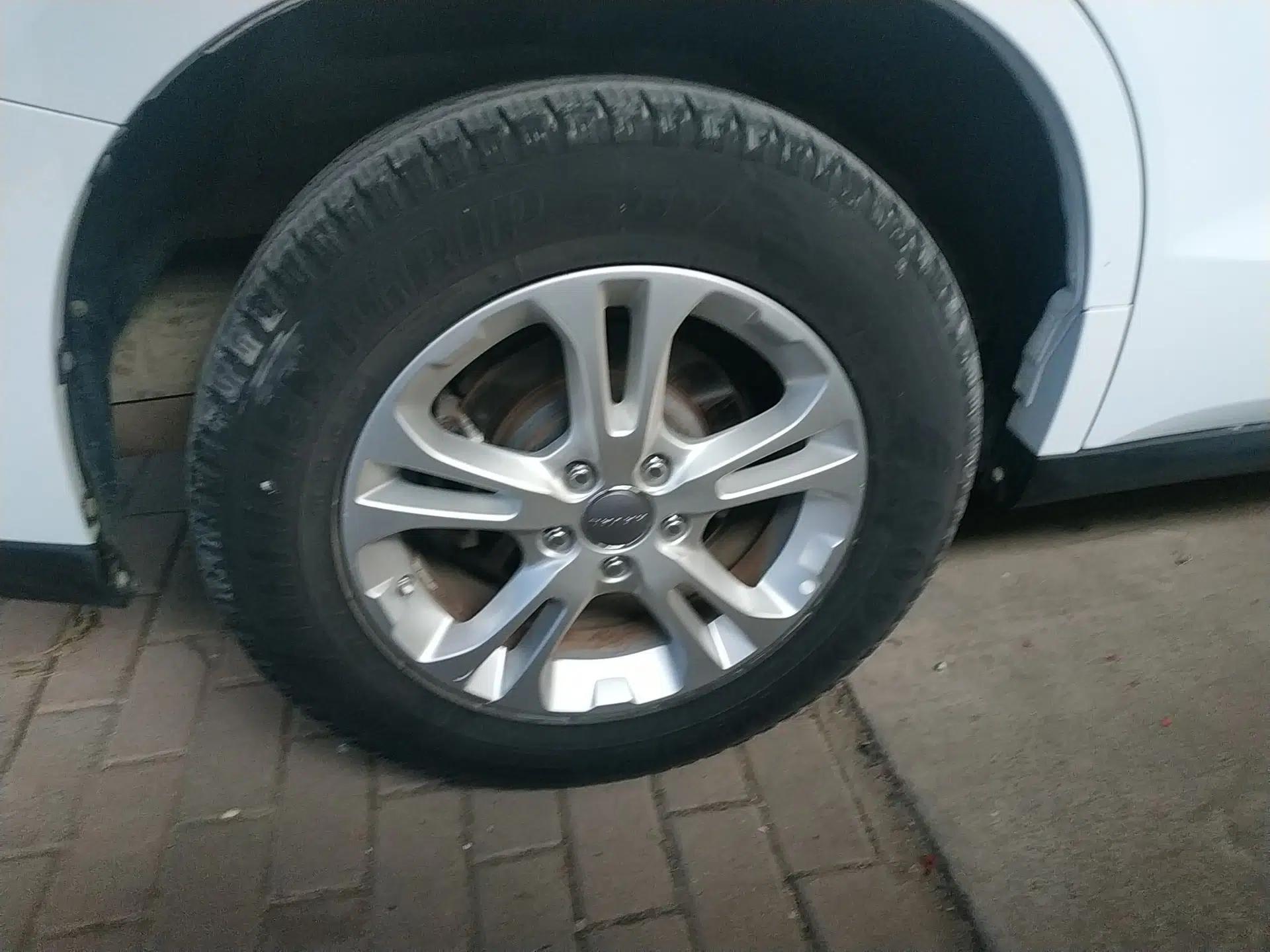 Haval M6 2017 1.5T Automatic Two-Wheel Drive Elite Model — миниатюра 10