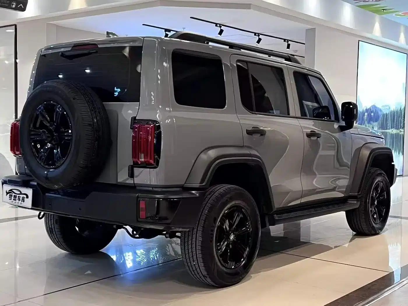 Tank 300 2025 Model 2.0T Gasoline Challenger — миниатюра 9