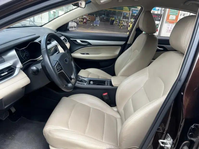 Geely Auto Emgrand 2018 1.5L CVT Luxury Model — миниатюра 8