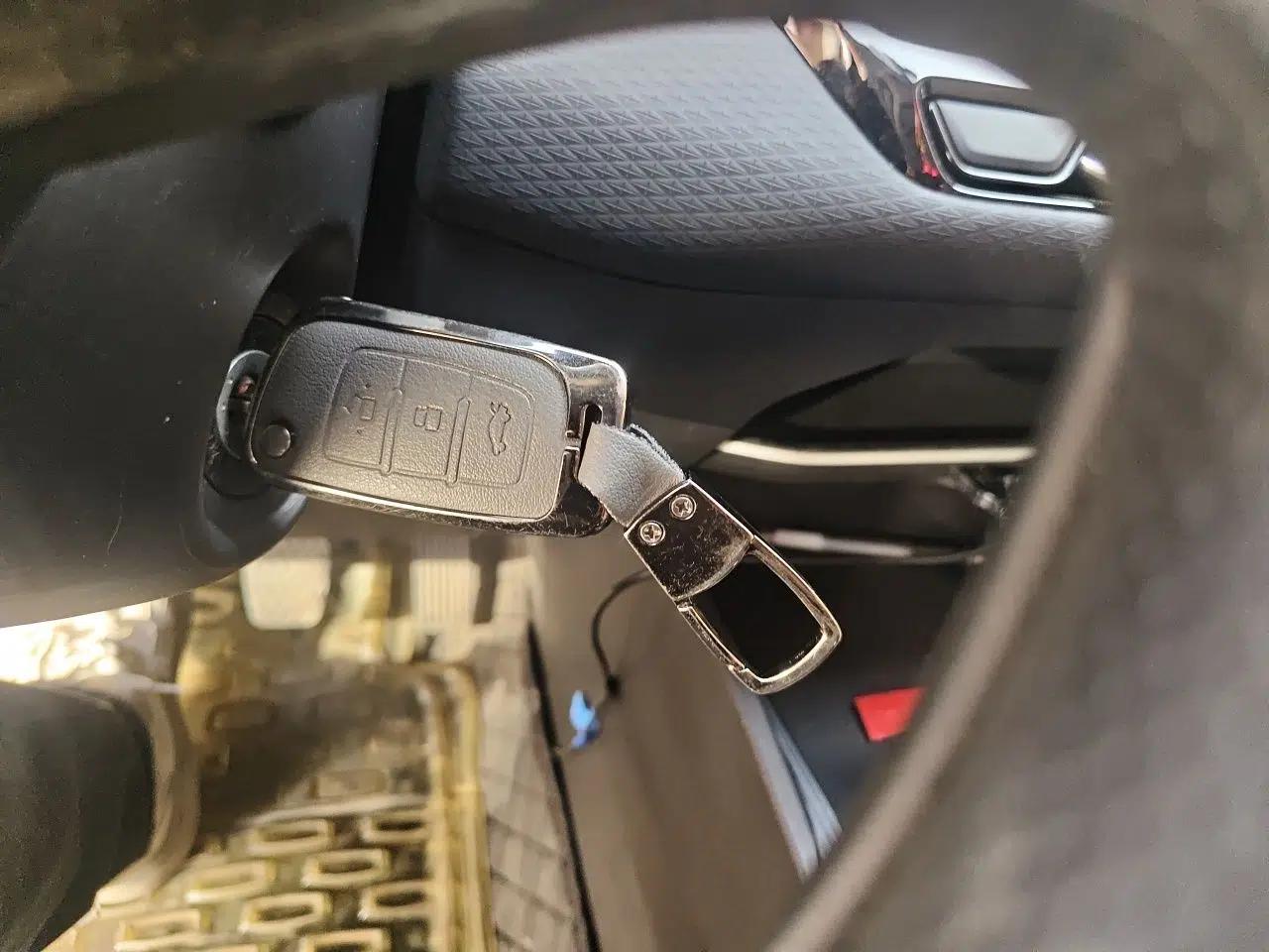 Geely Auto Emgrand 2025 4th Generation 1.5L Manual - Starry Edition — миниатюра 17