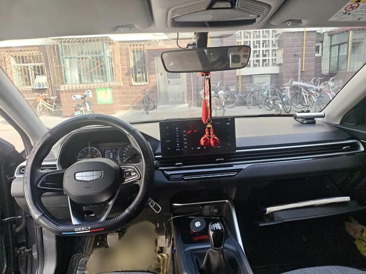 Geely Auto Emgrand 2025 4th Generation 1.5L Manual - Starry Edition — миниатюра 18